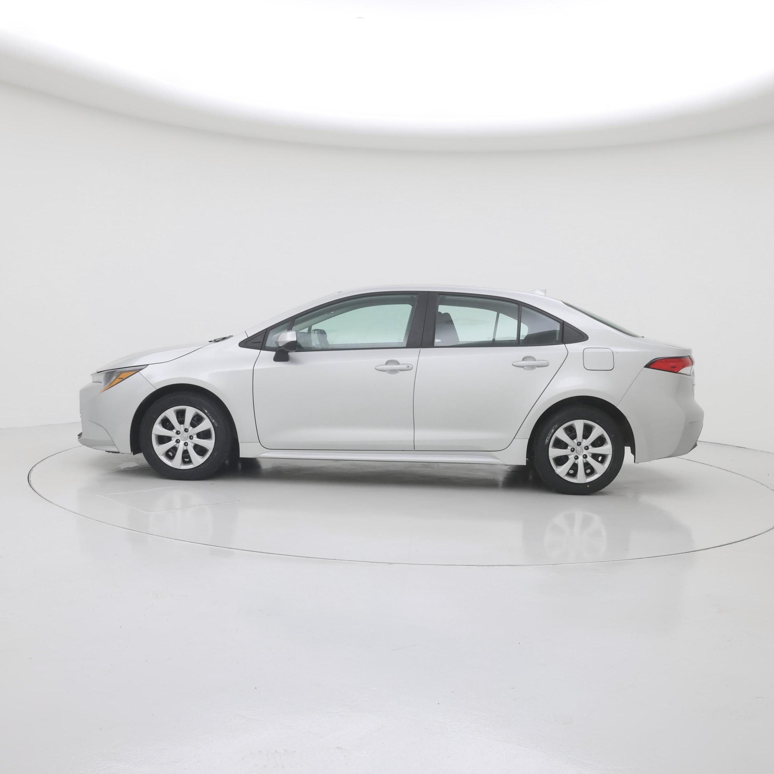 Thumbnail: 2024 Toyota Corolla - 3