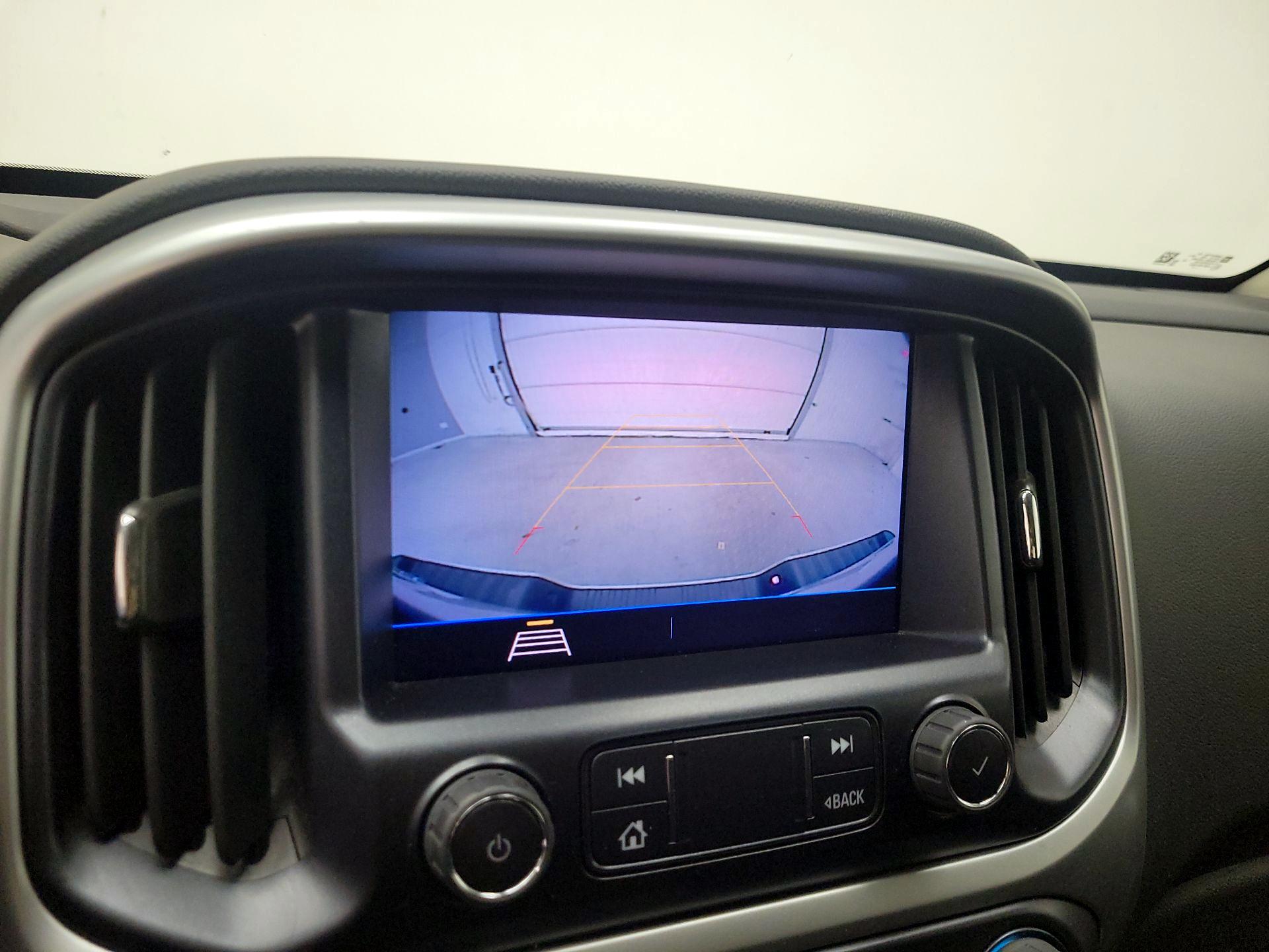 Thumbnail: 2022 Chevrolet Colorado - 14