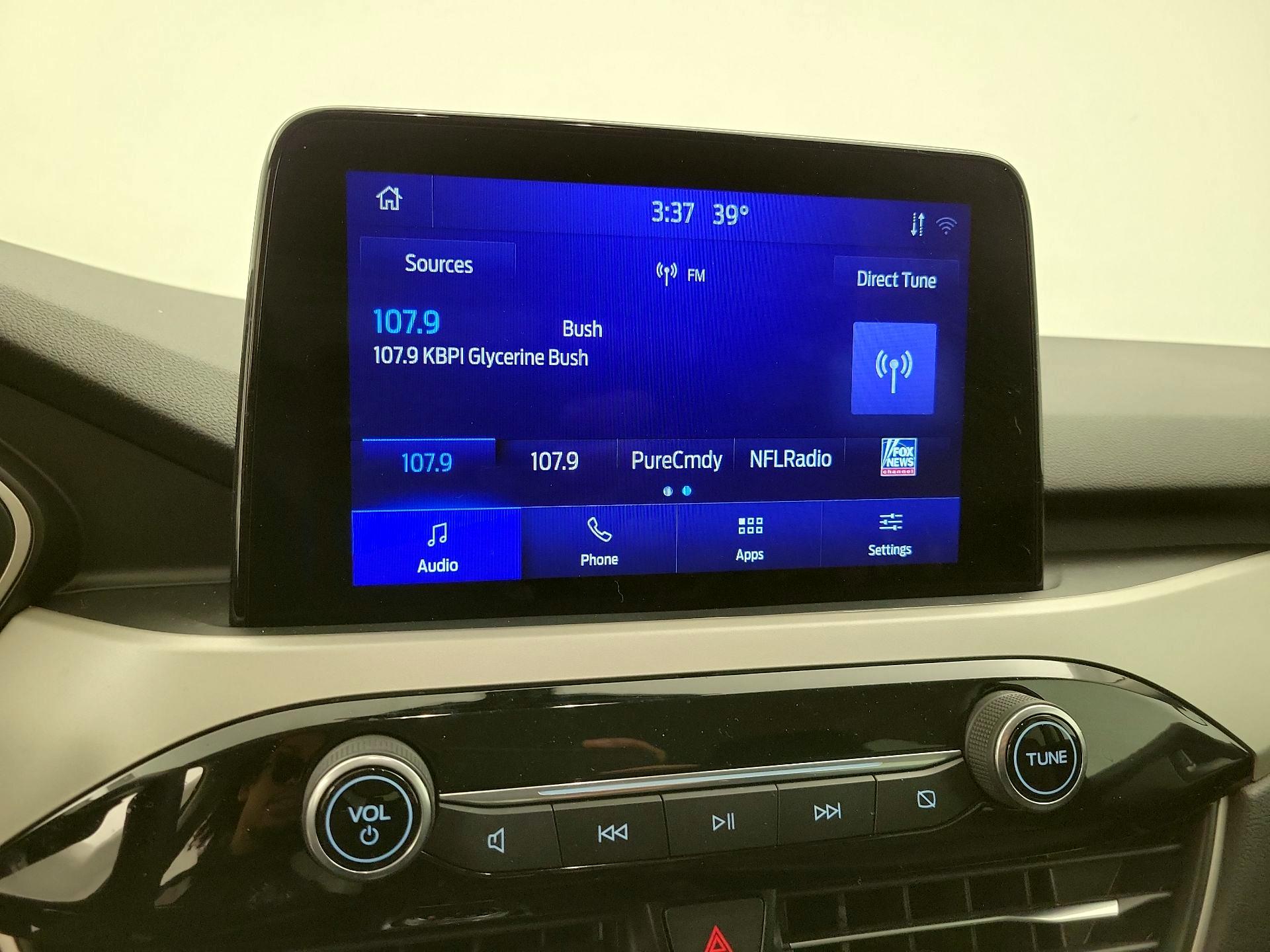 Thumbnail: 2021 Ford Escape - 15