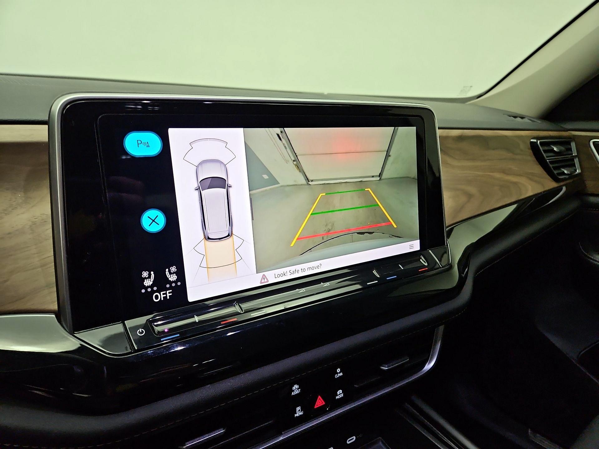 Thumbnail: 2024 Volkswagen Atlas - 14