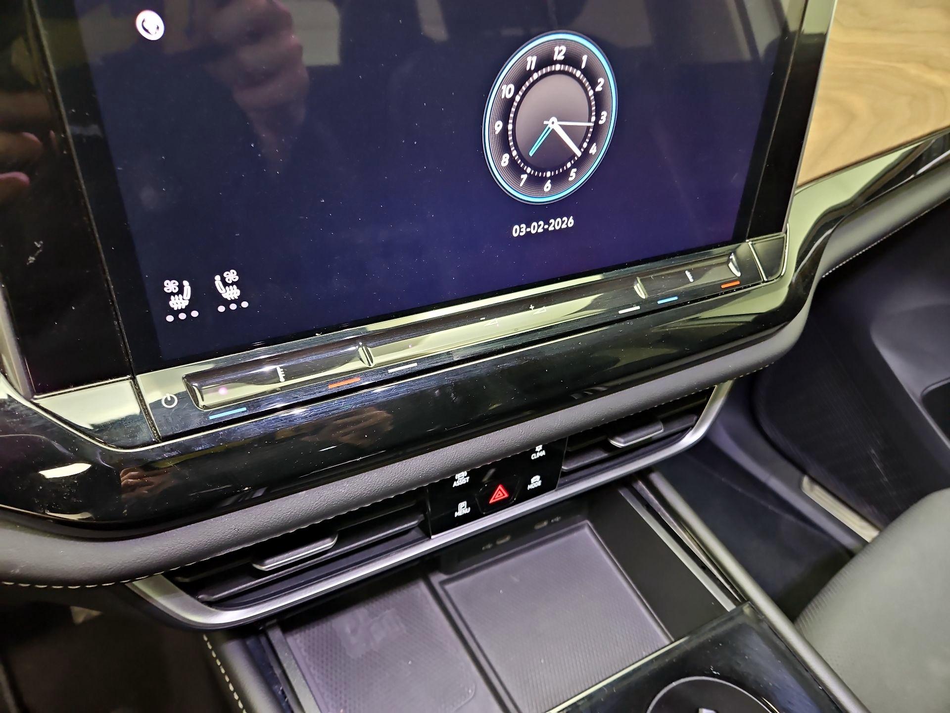 Thumbnail: 2024 Volkswagen Atlas - 16