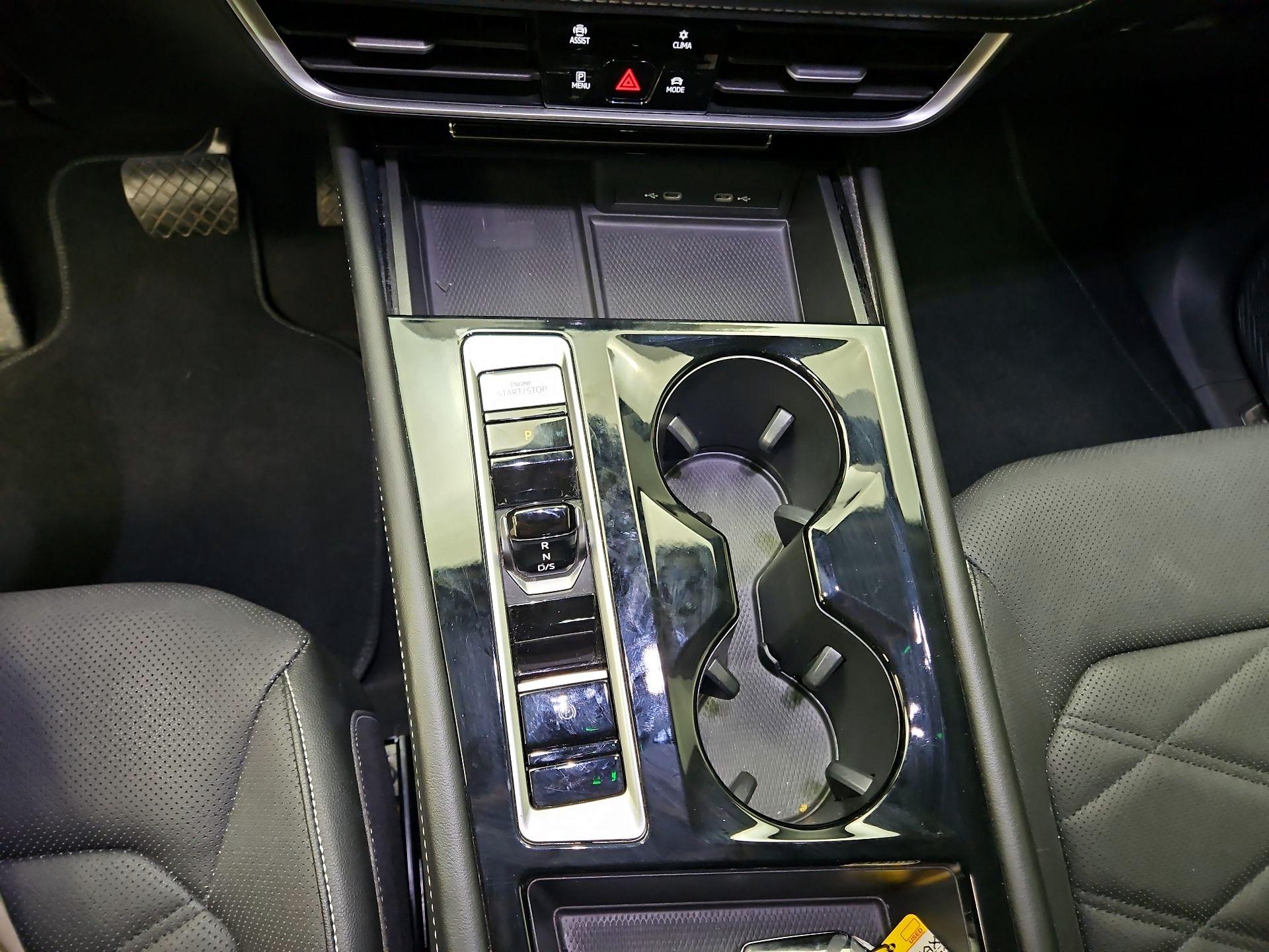 Thumbnail: 2024 Volkswagen Atlas - 17