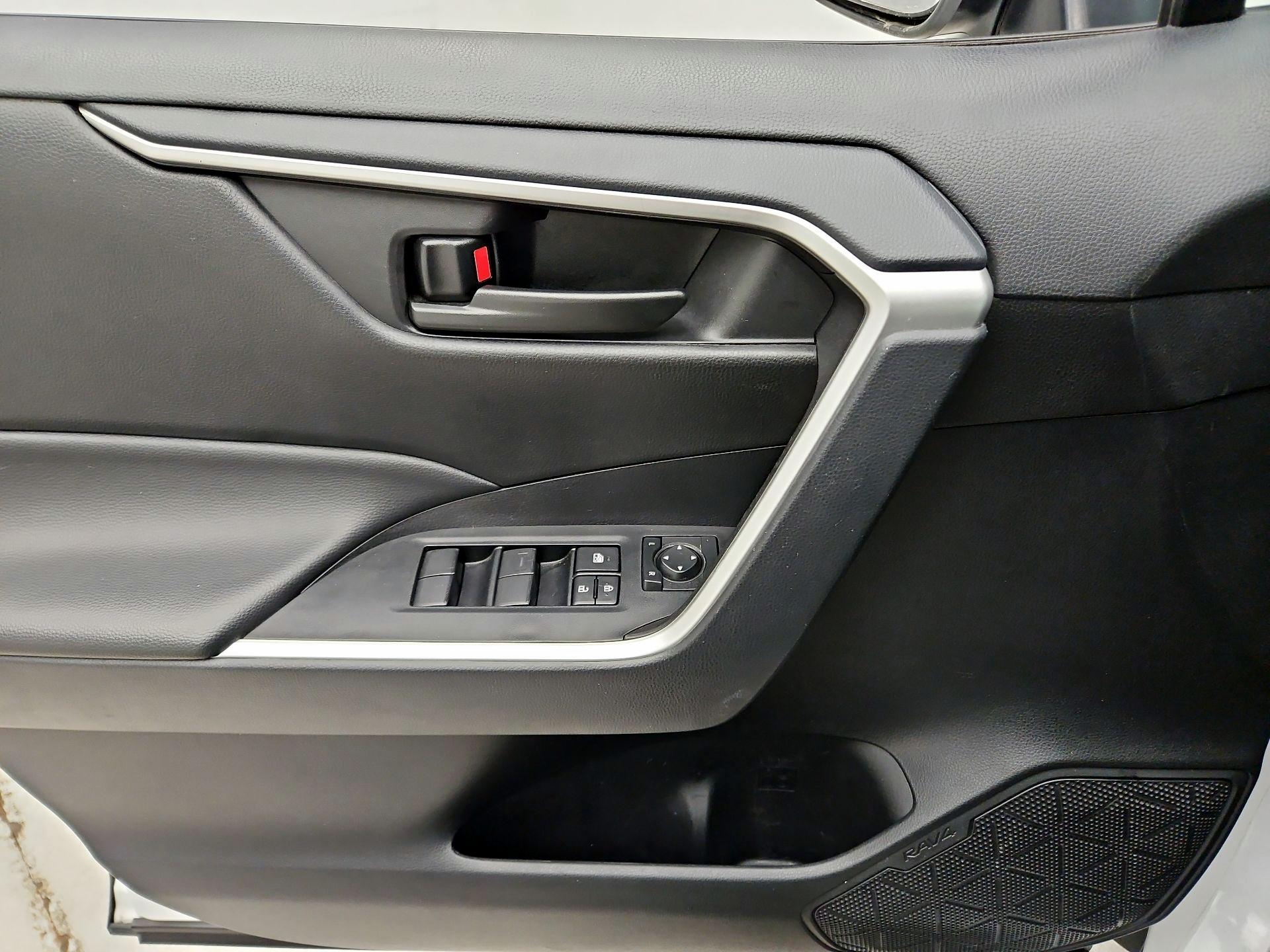 Thumbnail: 2024 Toyota RAV4 - 12