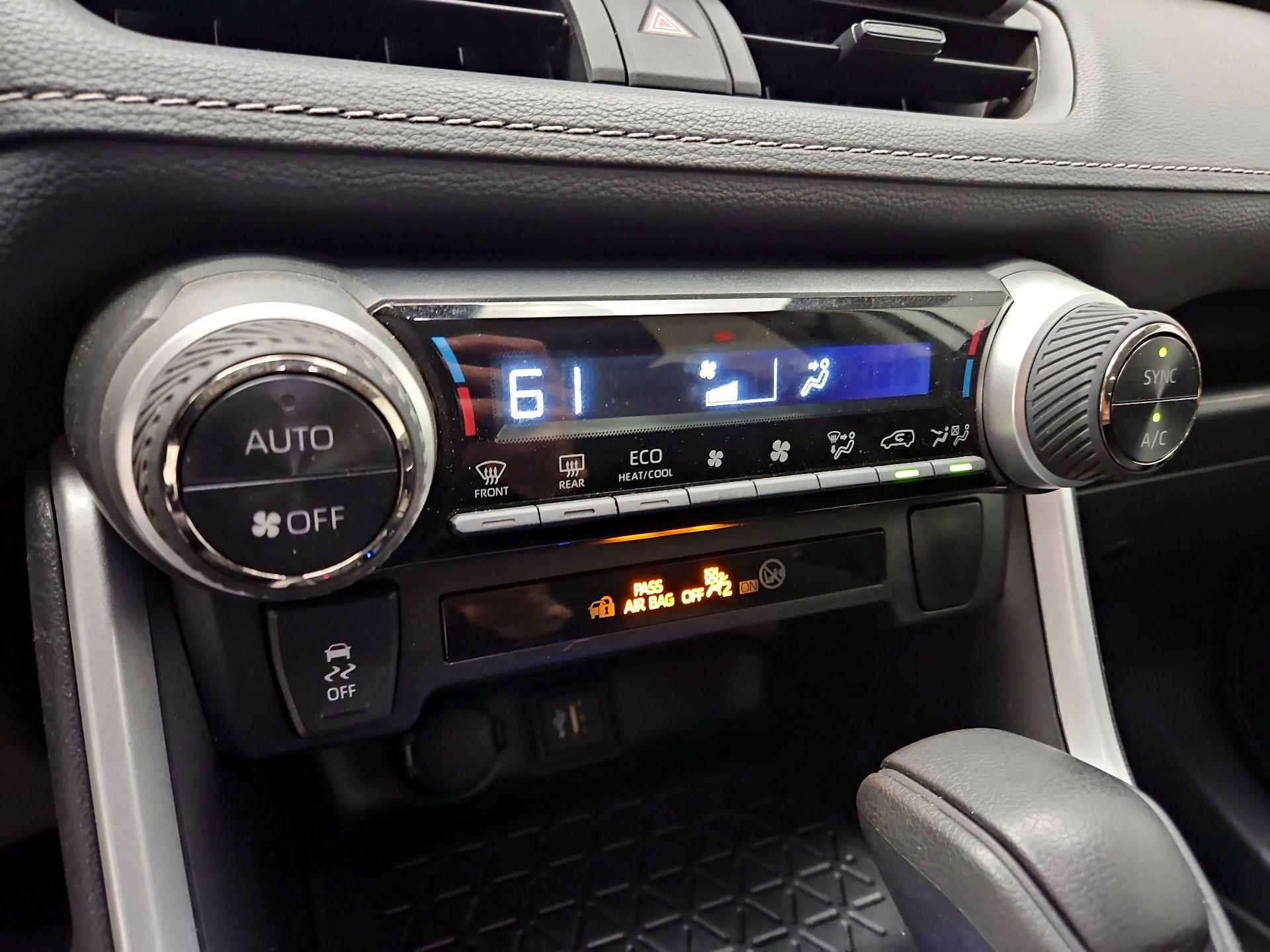 Thumbnail: 2024 Toyota RAV4 - 16