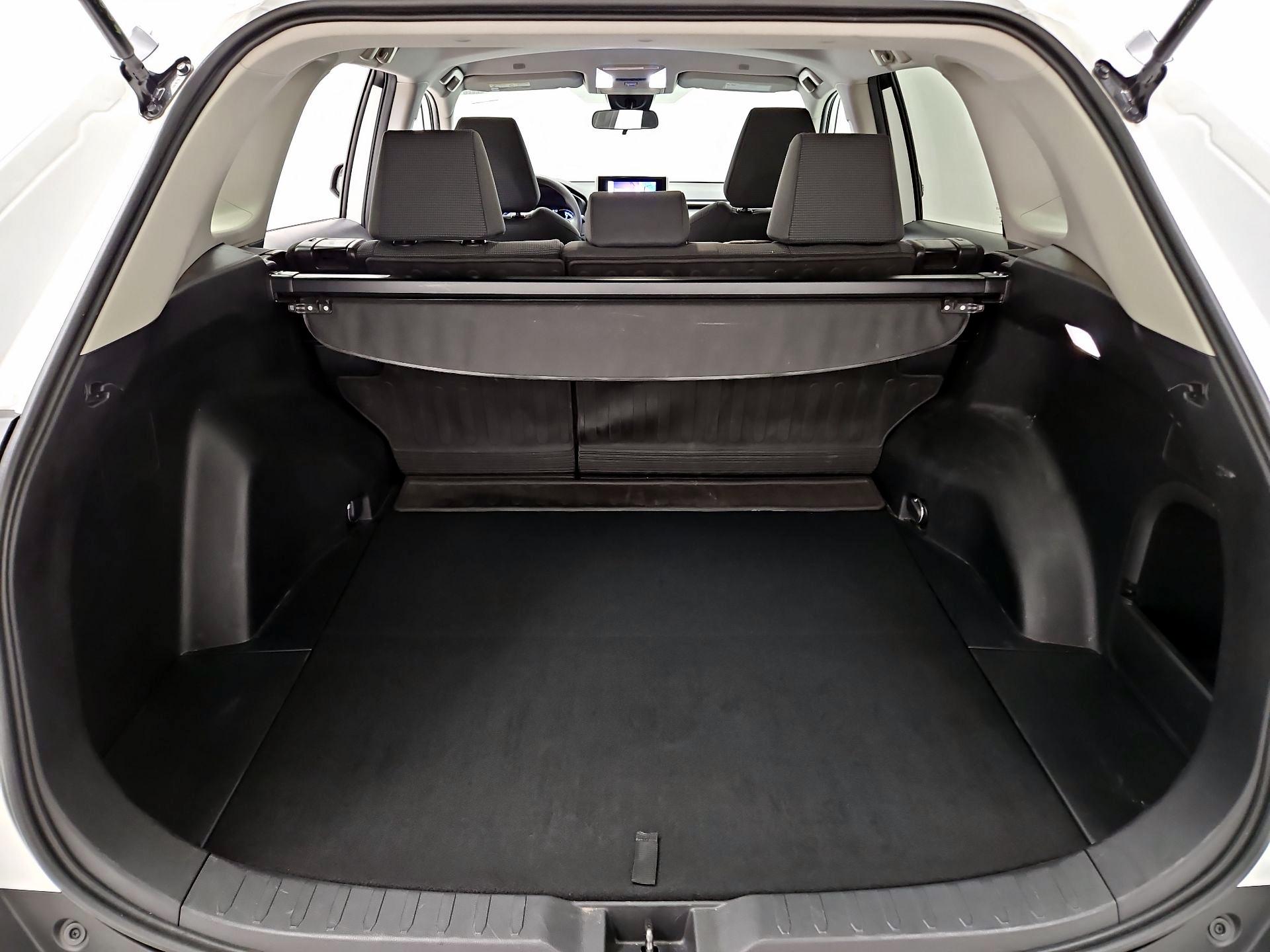 Thumbnail: 2024 Toyota RAV4 - 20