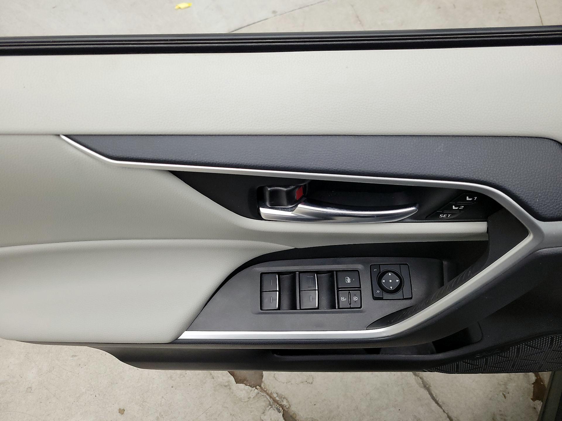 Thumbnail: 2024 Toyota RAV4 - 12