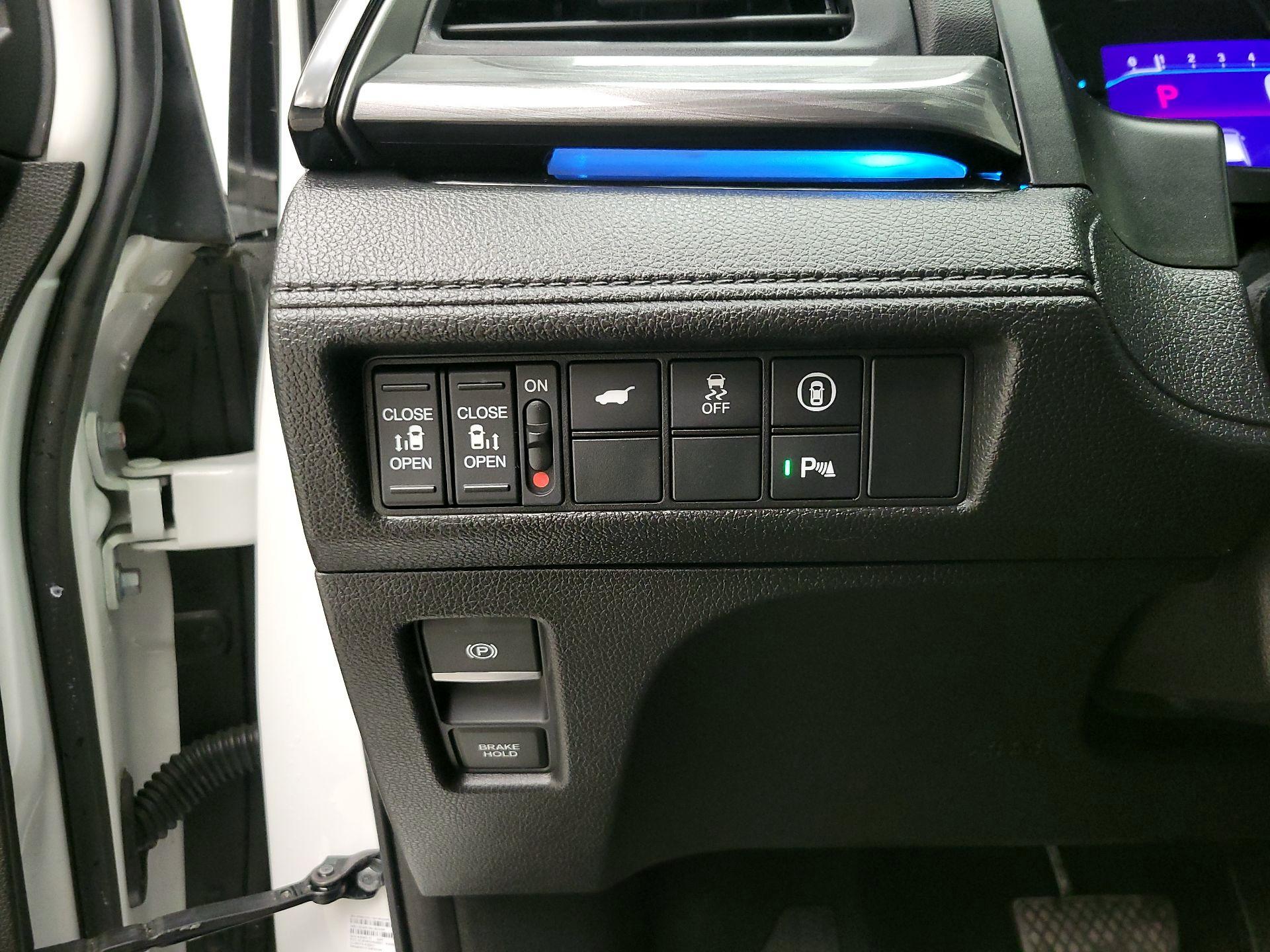 Thumbnail: 2022 Honda Odyssey - 13