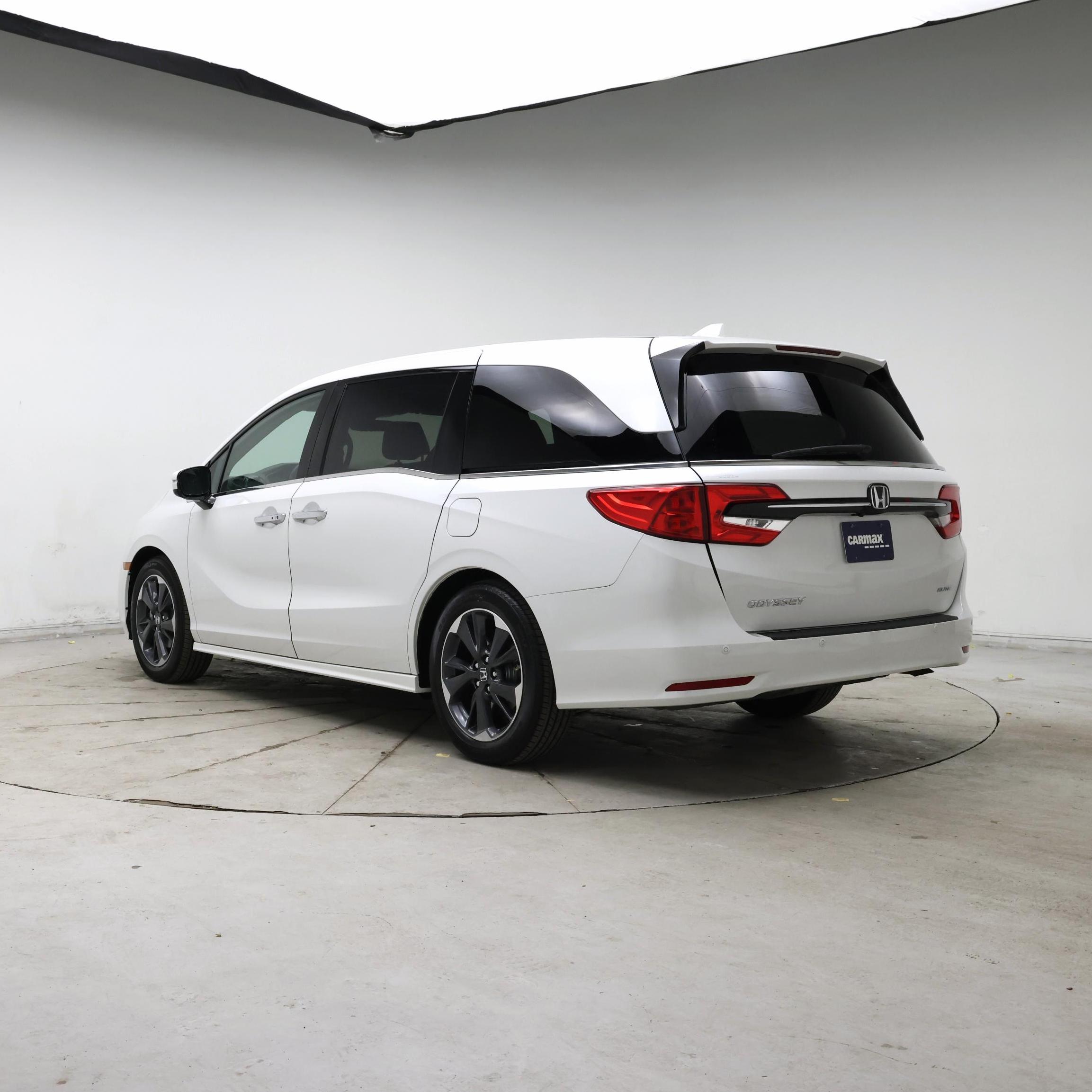 Thumbnail: 2022 Honda Odyssey - 2