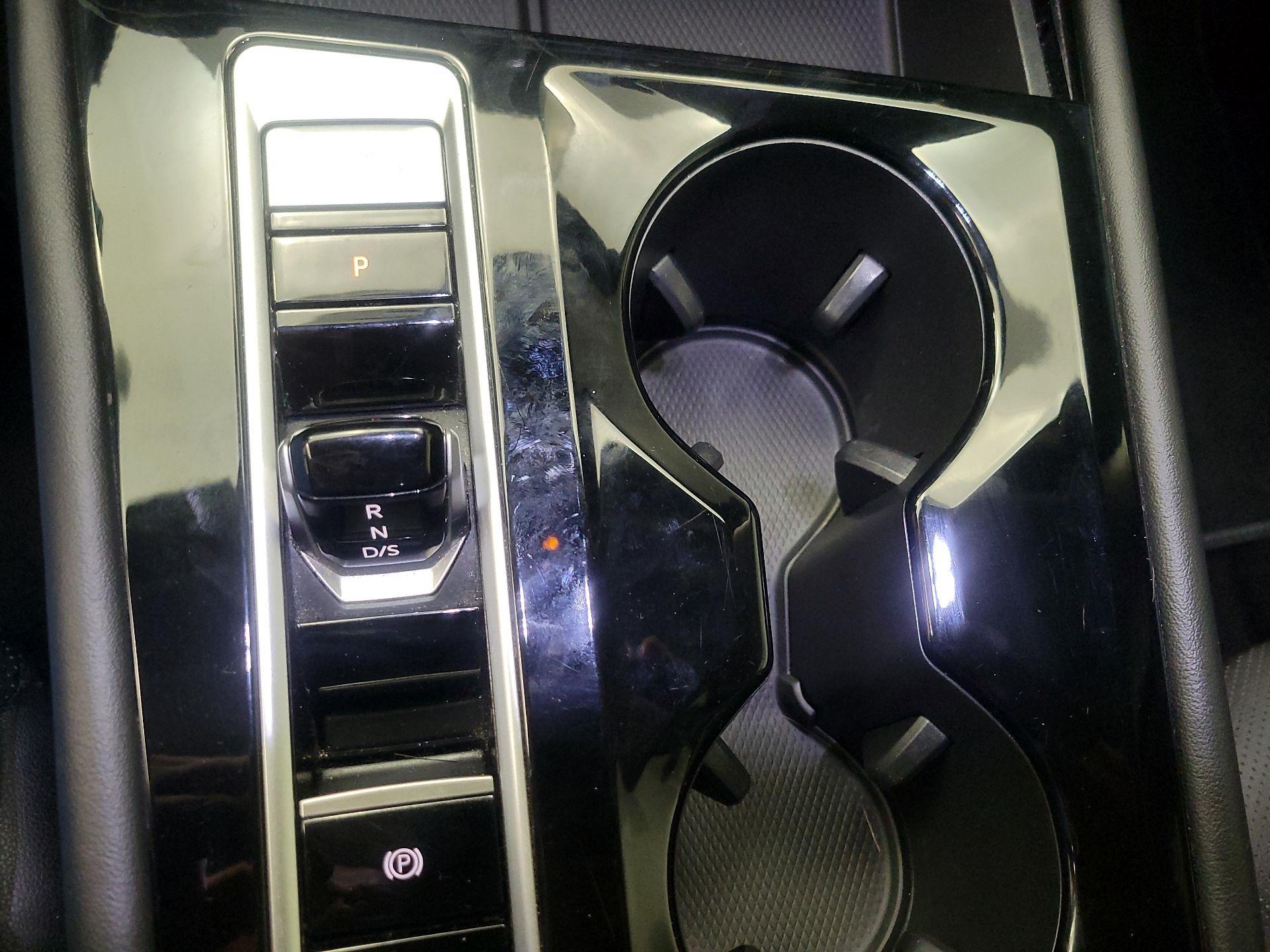 Thumbnail: 2024 Volkswagen Atlas - 17