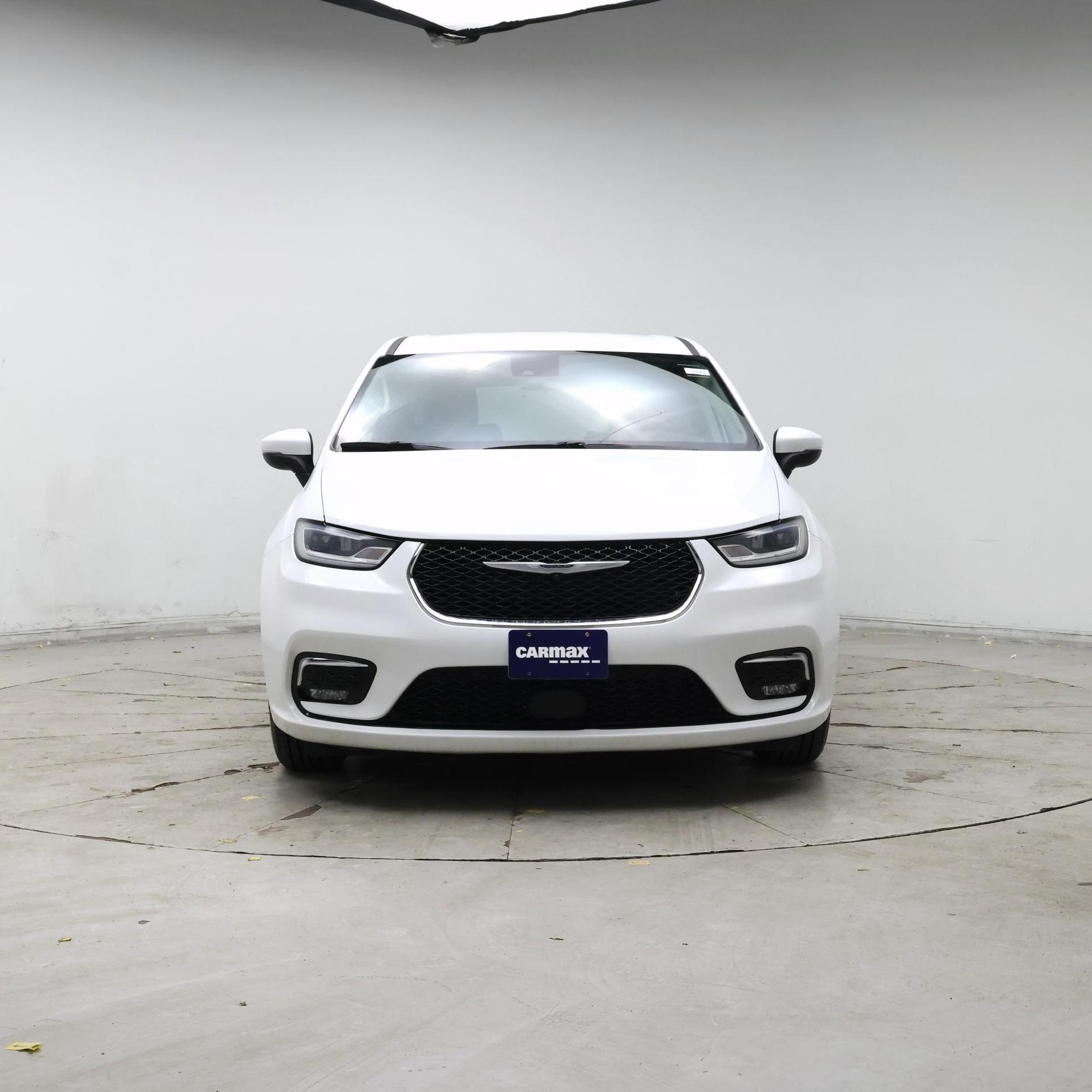 Thumbnail: 2023 Chrysler Pacifica - 5