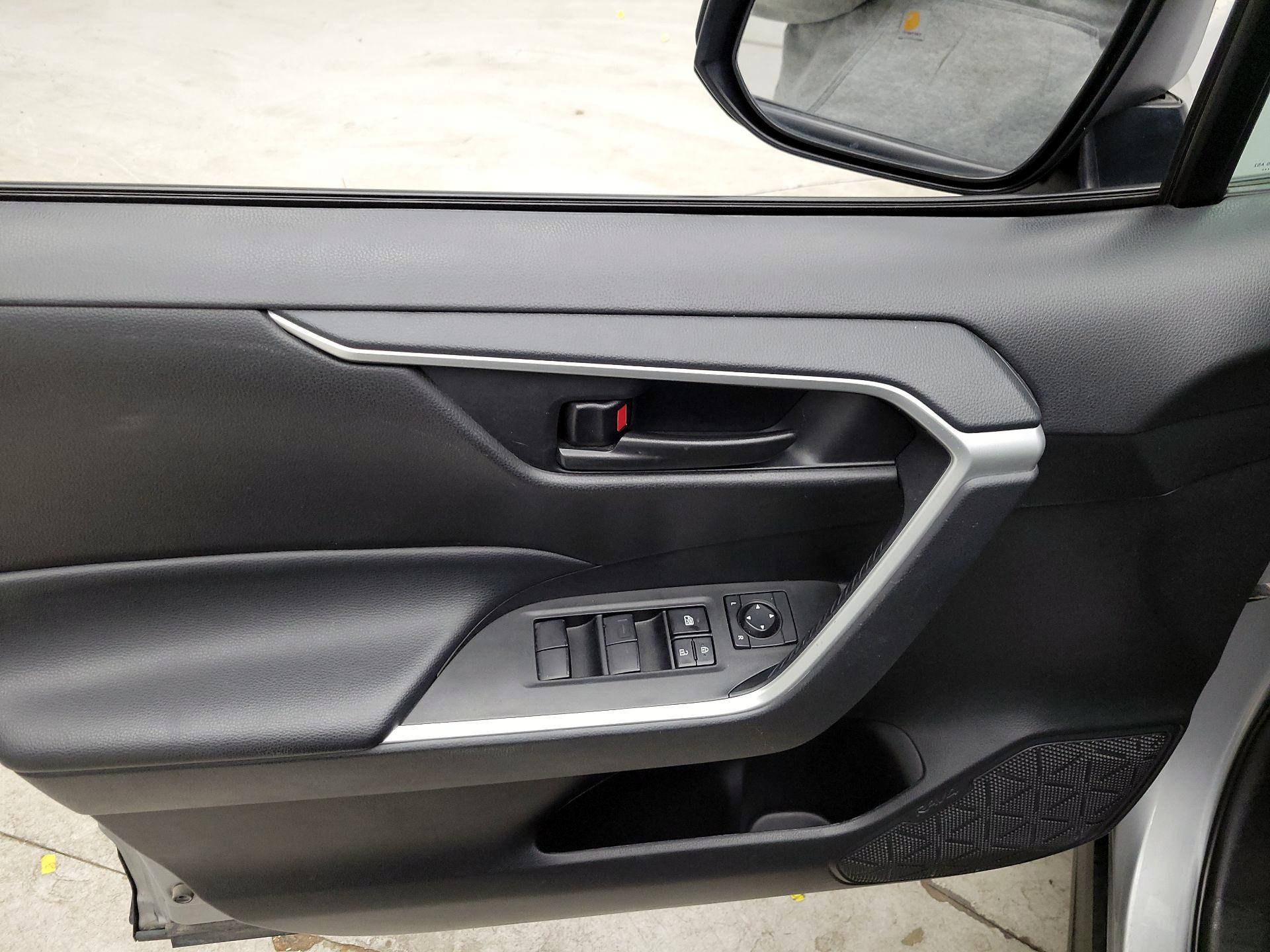 Thumbnail: 2024 Toyota RAV4 - 12