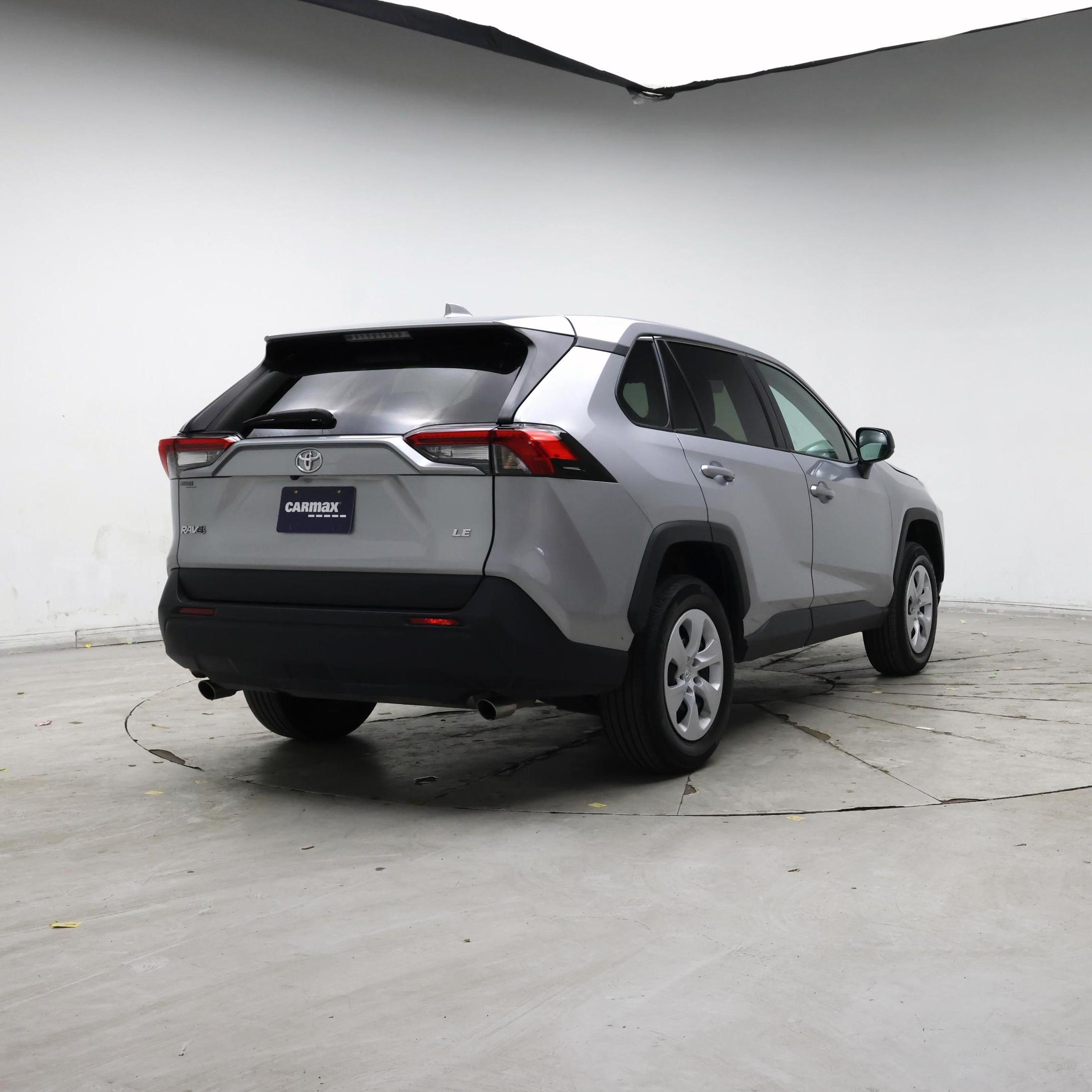 Thumbnail: 2024 Toyota RAV4 - 8