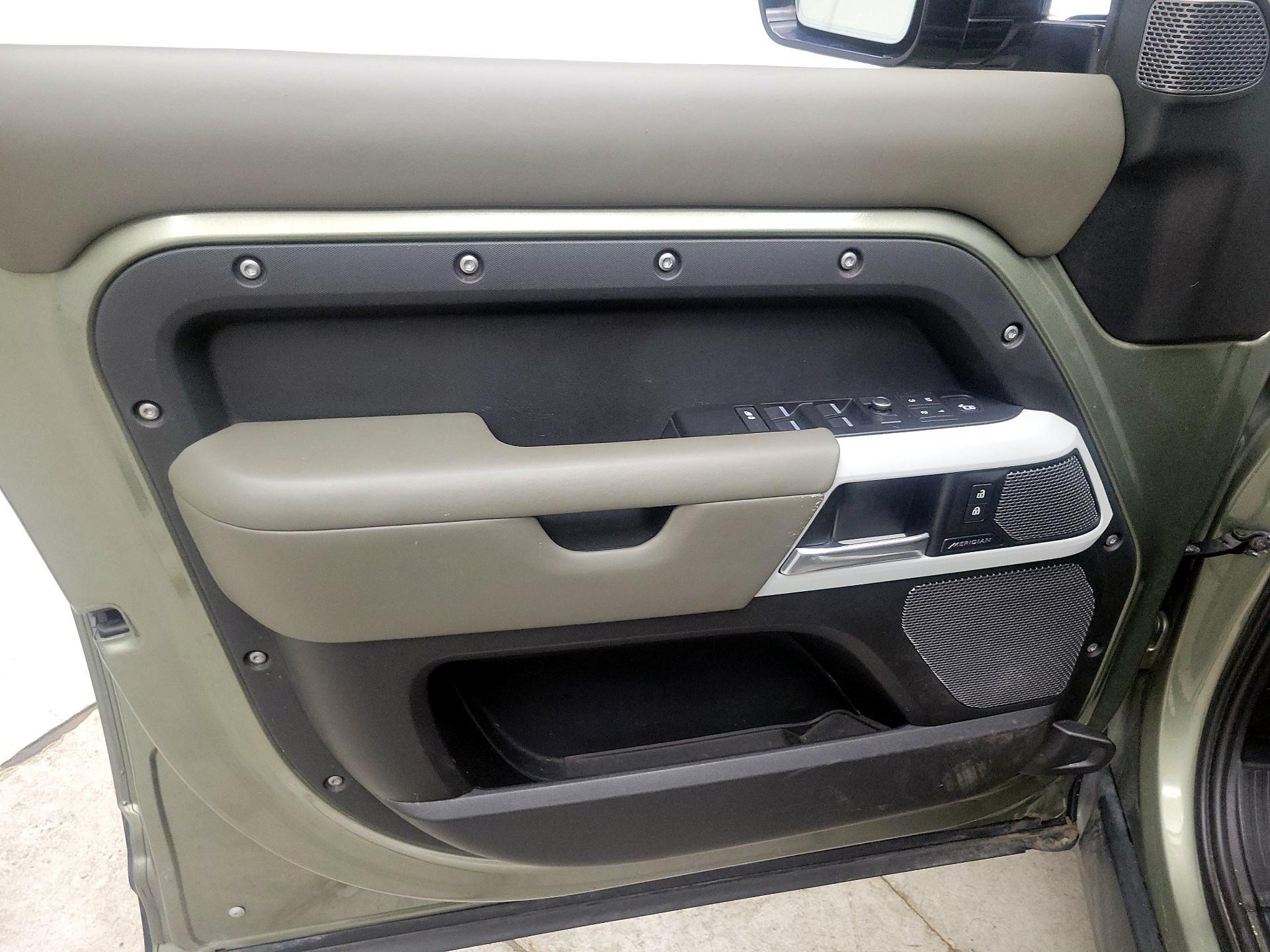 Thumbnail: 2020 Land Rover Defender - 12