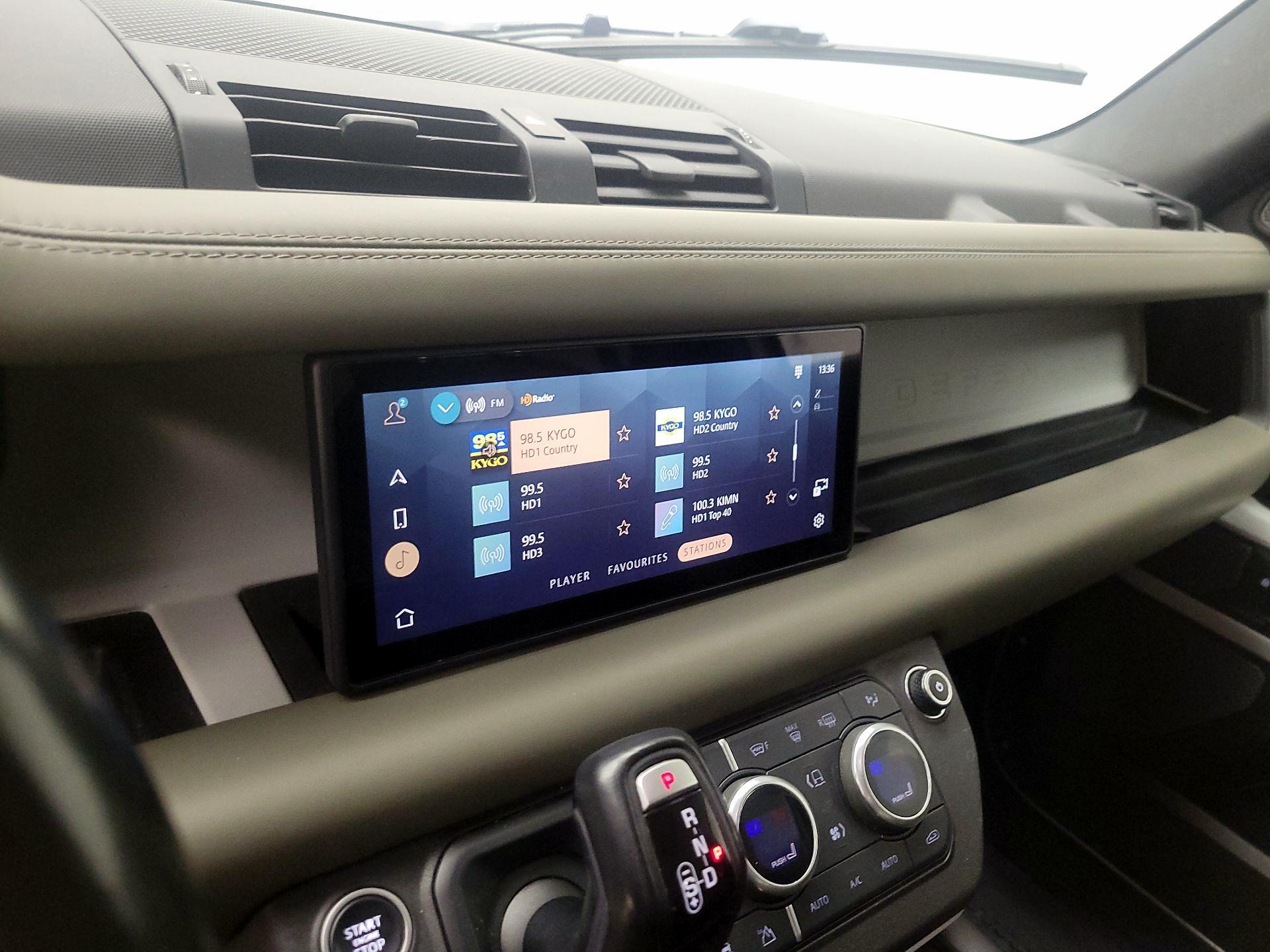 Thumbnail: 2020 Land Rover Defender - 16