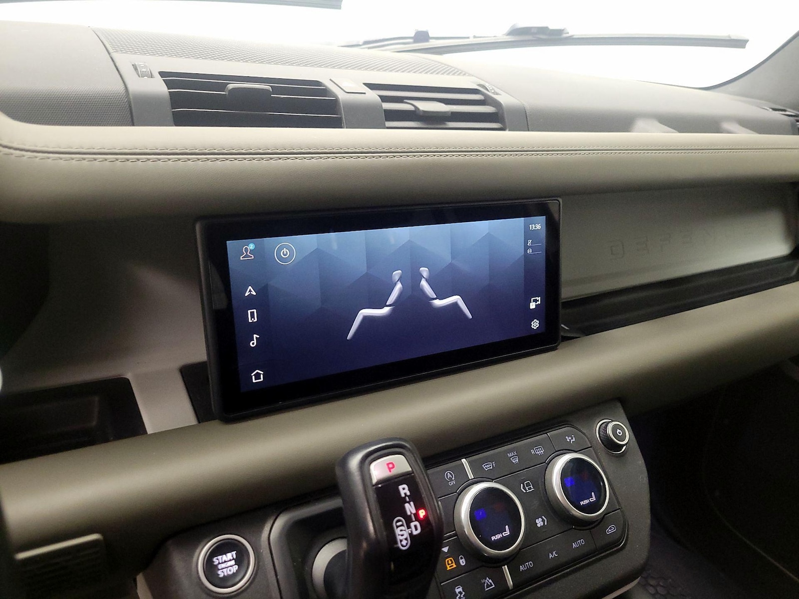2020 Land Rover Defender HSE - Photo 18