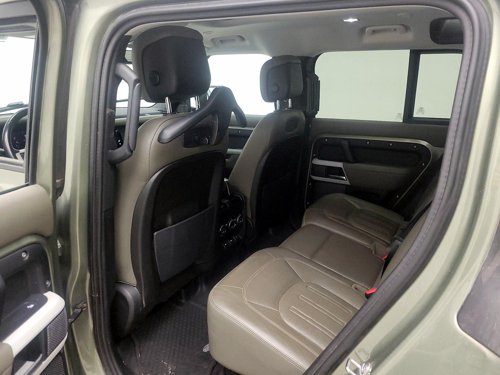 Thumbnail: 2020 Land Rover Defender - 20