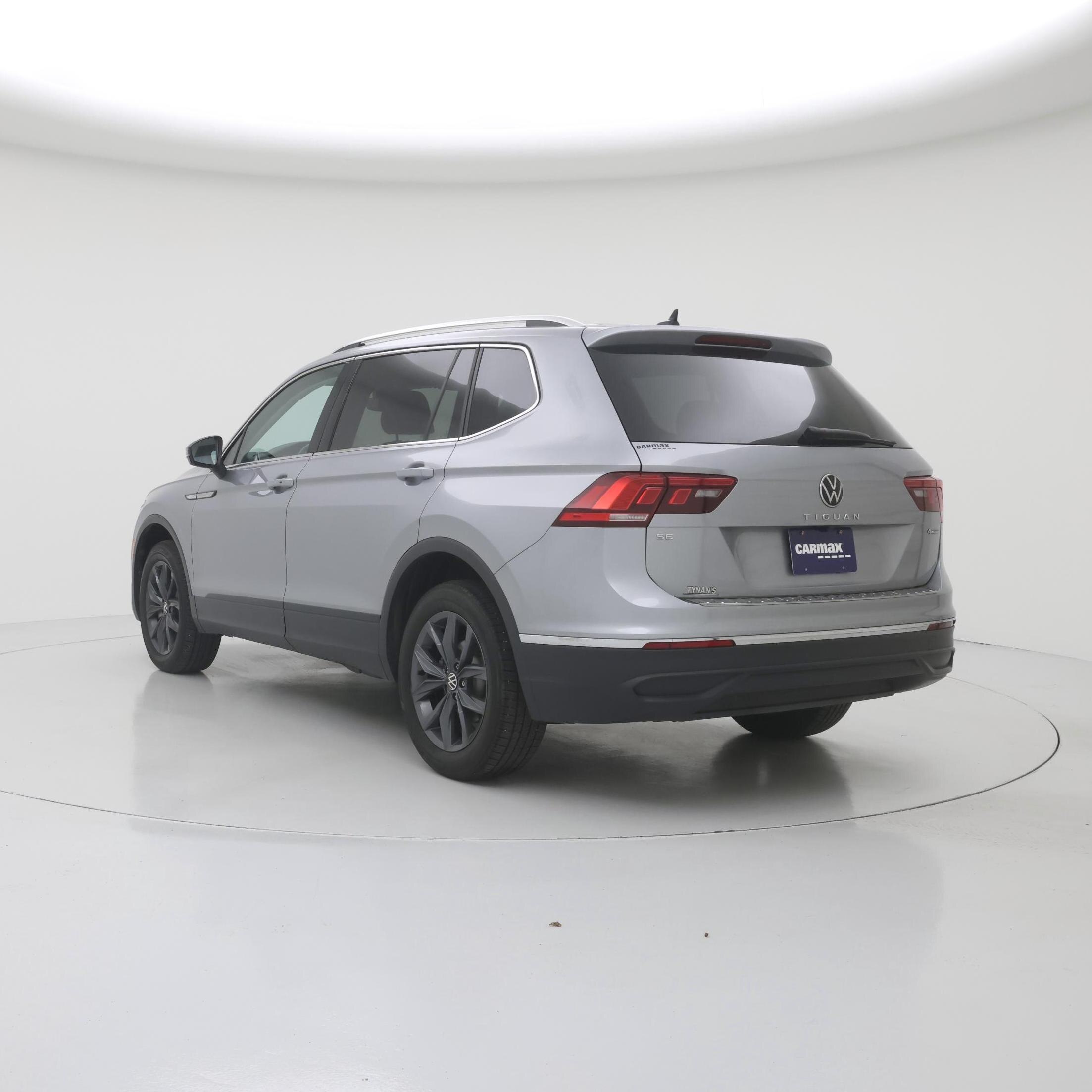 Thumbnail: 2022 Volkswagen Tiguan - 2