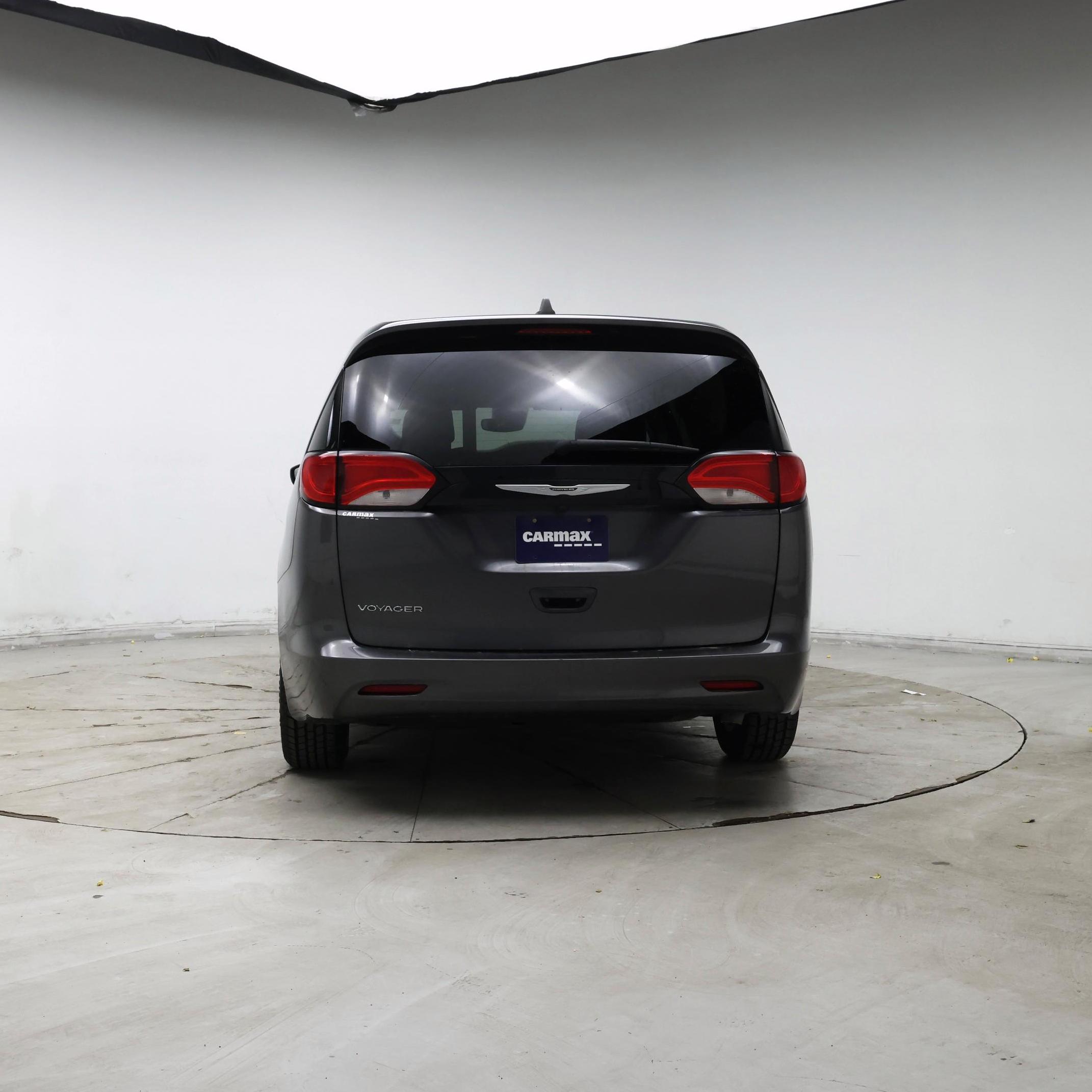 Thumbnail: 2023 Chrysler Voyager - 6