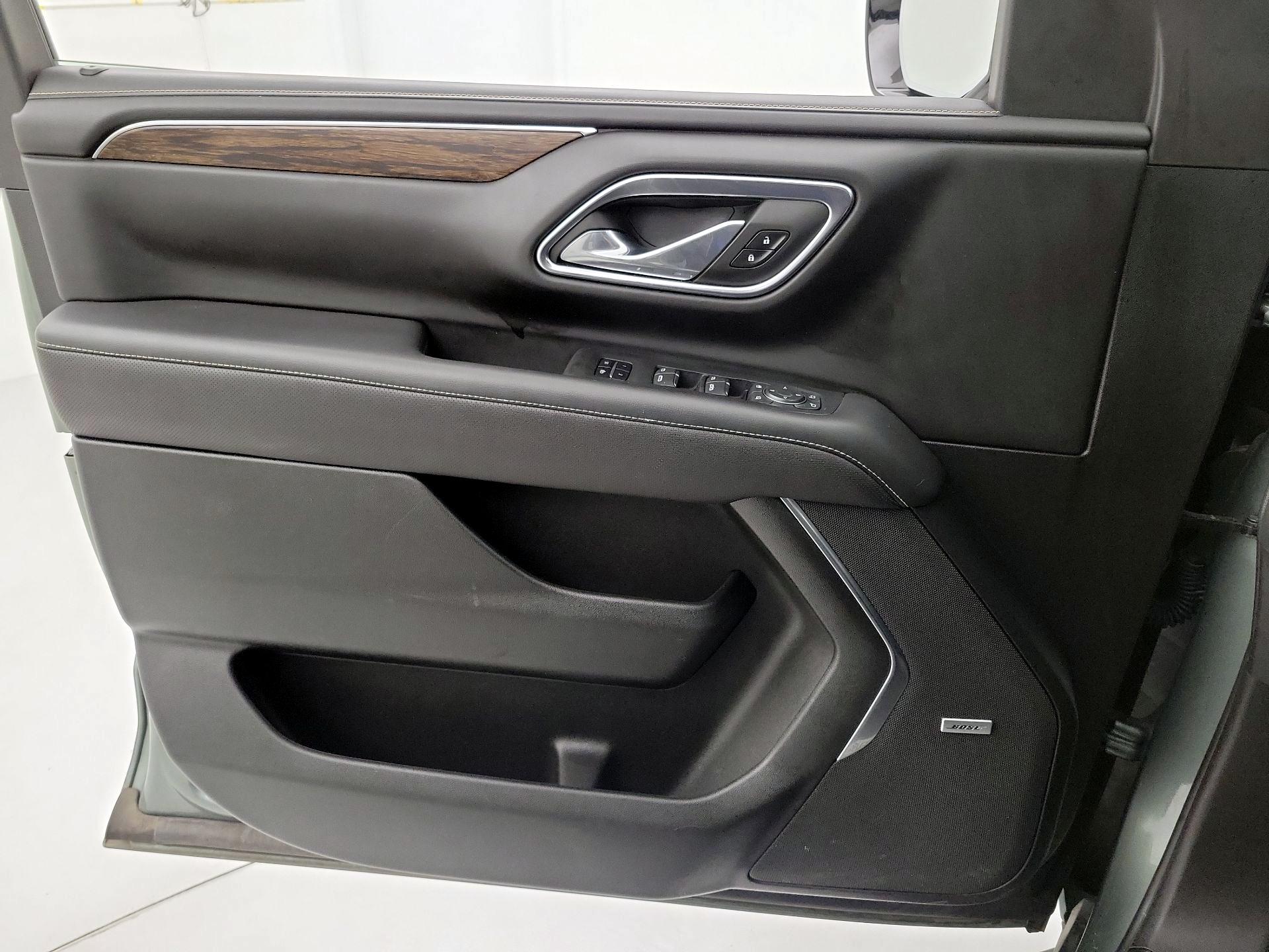 Thumbnail: 2023 Chevrolet Suburban - 12