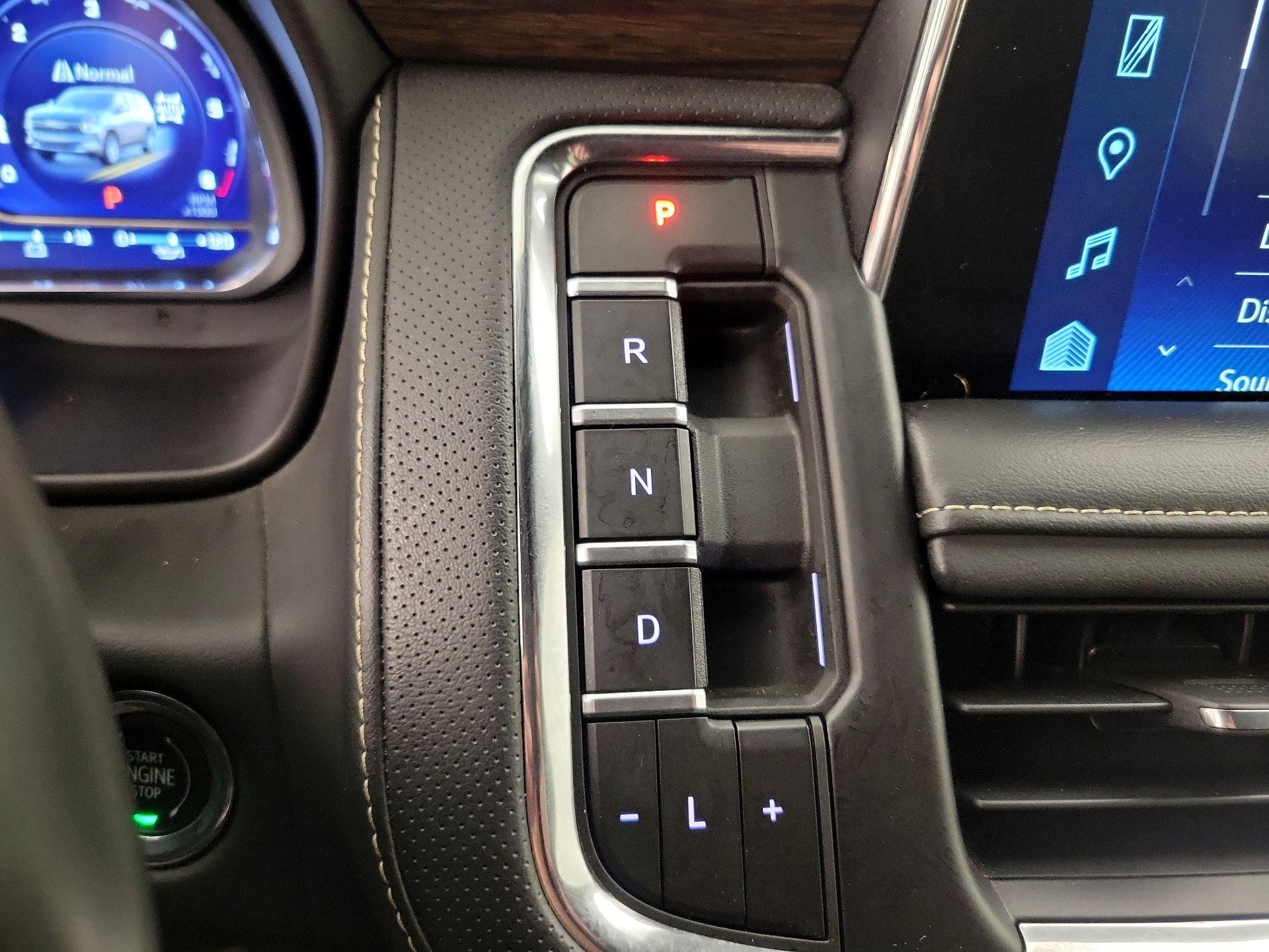 Thumbnail: 2023 Chevrolet Suburban - 17