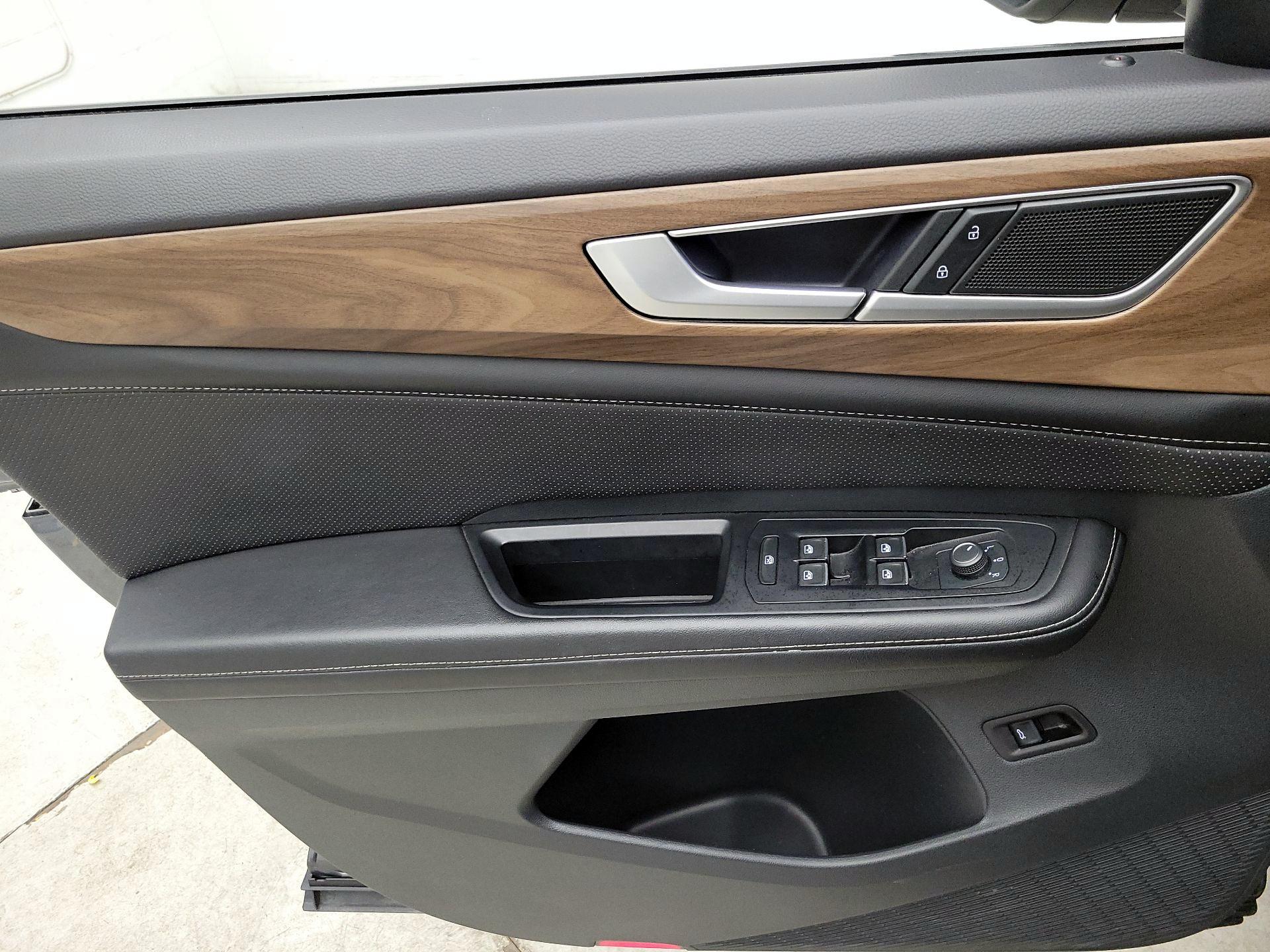 Thumbnail: 2024 Volkswagen Atlas - 12