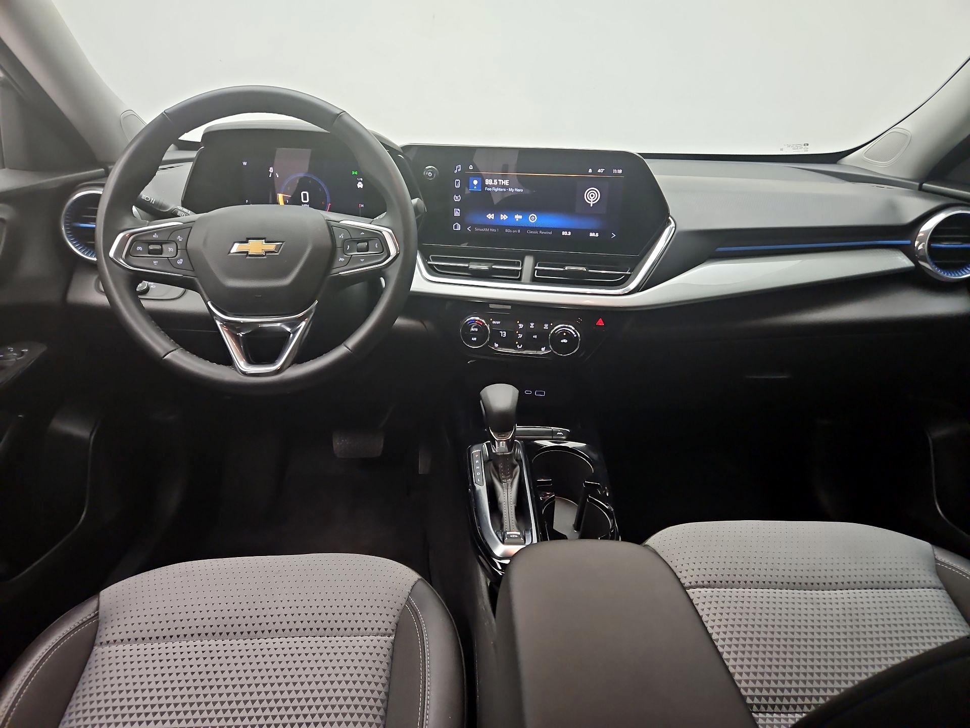 Thumbnail: 2025 Chevrolet Trax - 9