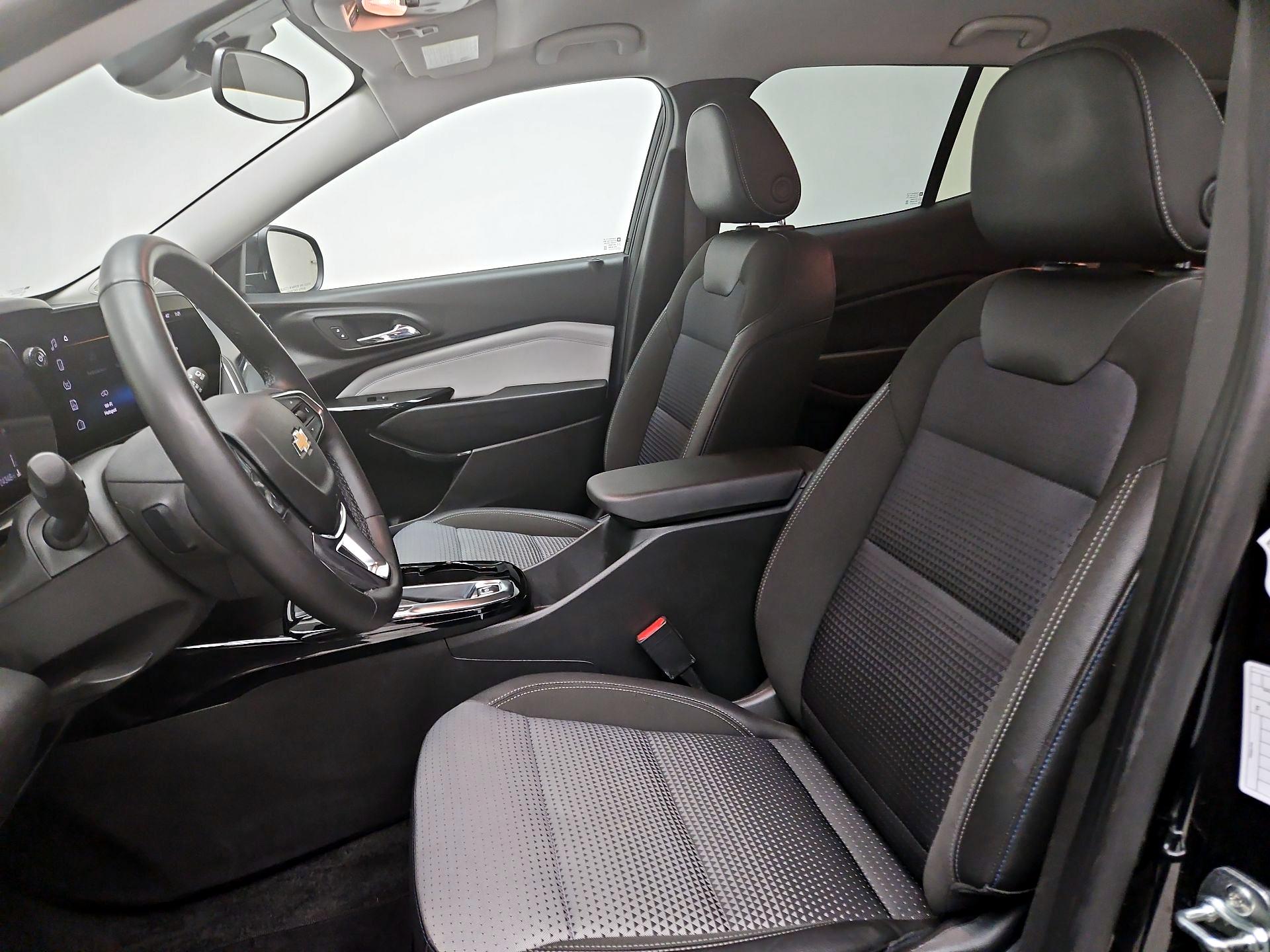 Thumbnail: 2025 Chevrolet Trax - 11