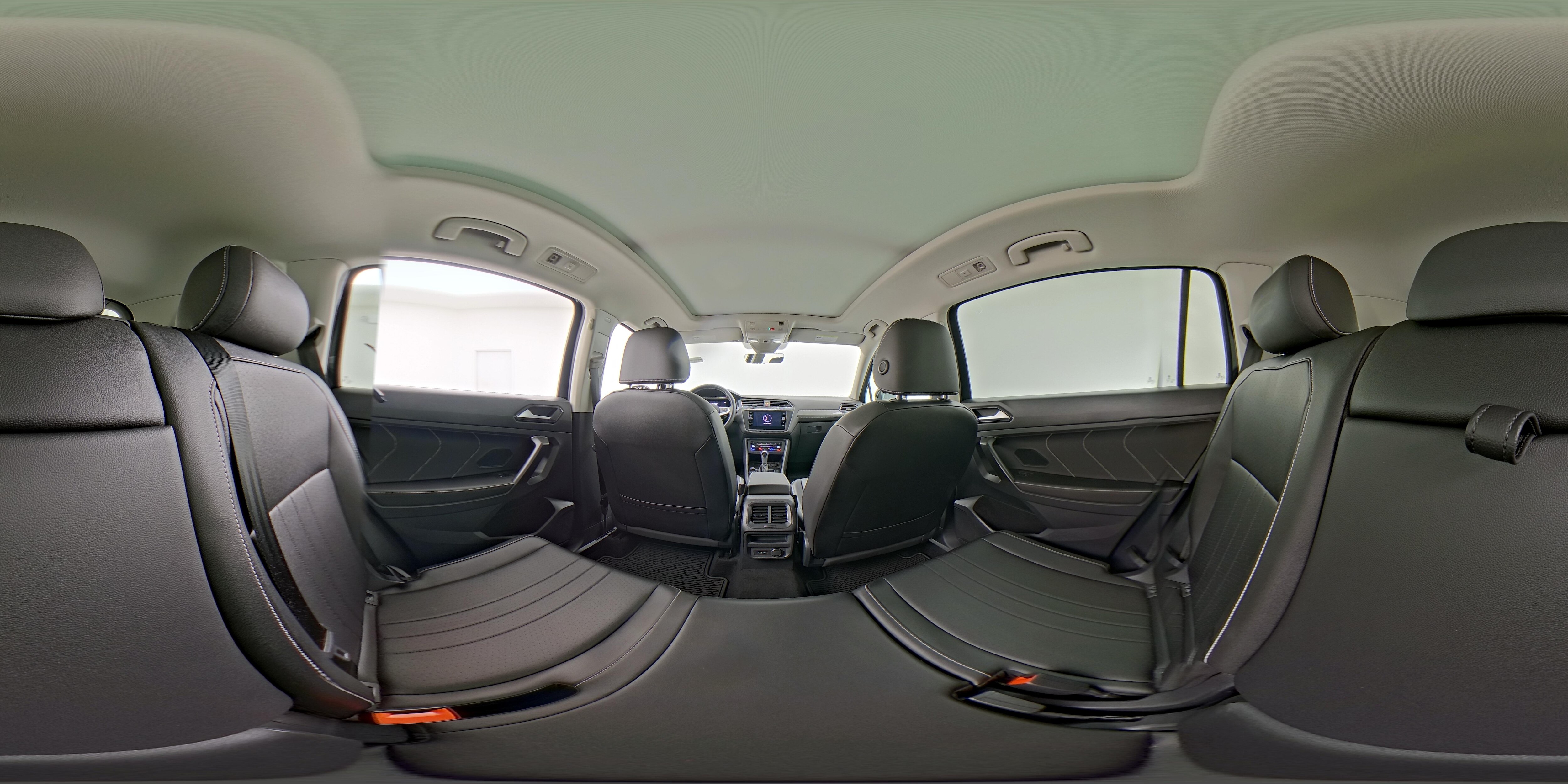 2022 Volkswagen Tiguan SE - Photo 26