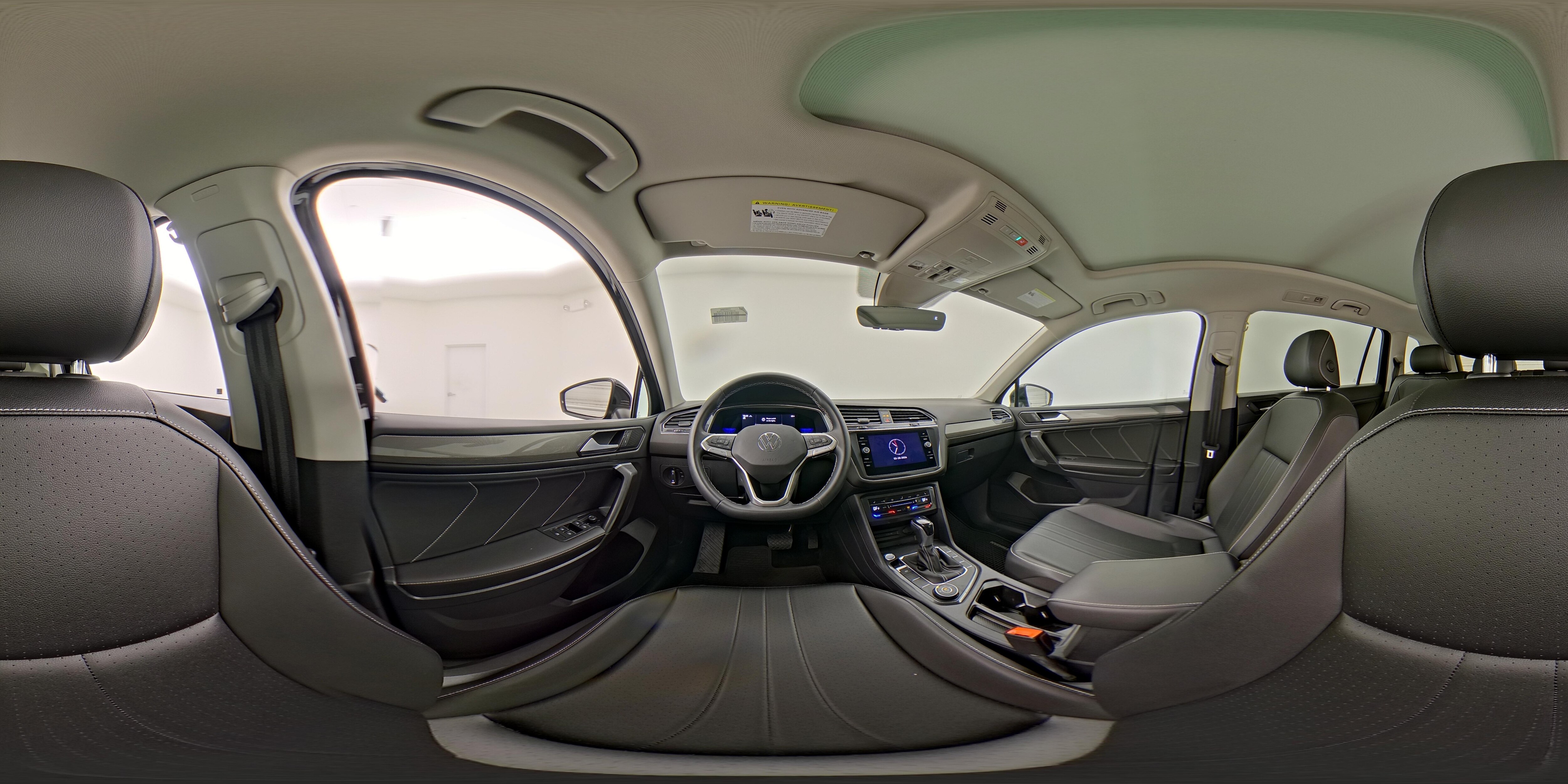 2022 Volkswagen Tiguan SE - Photo 27