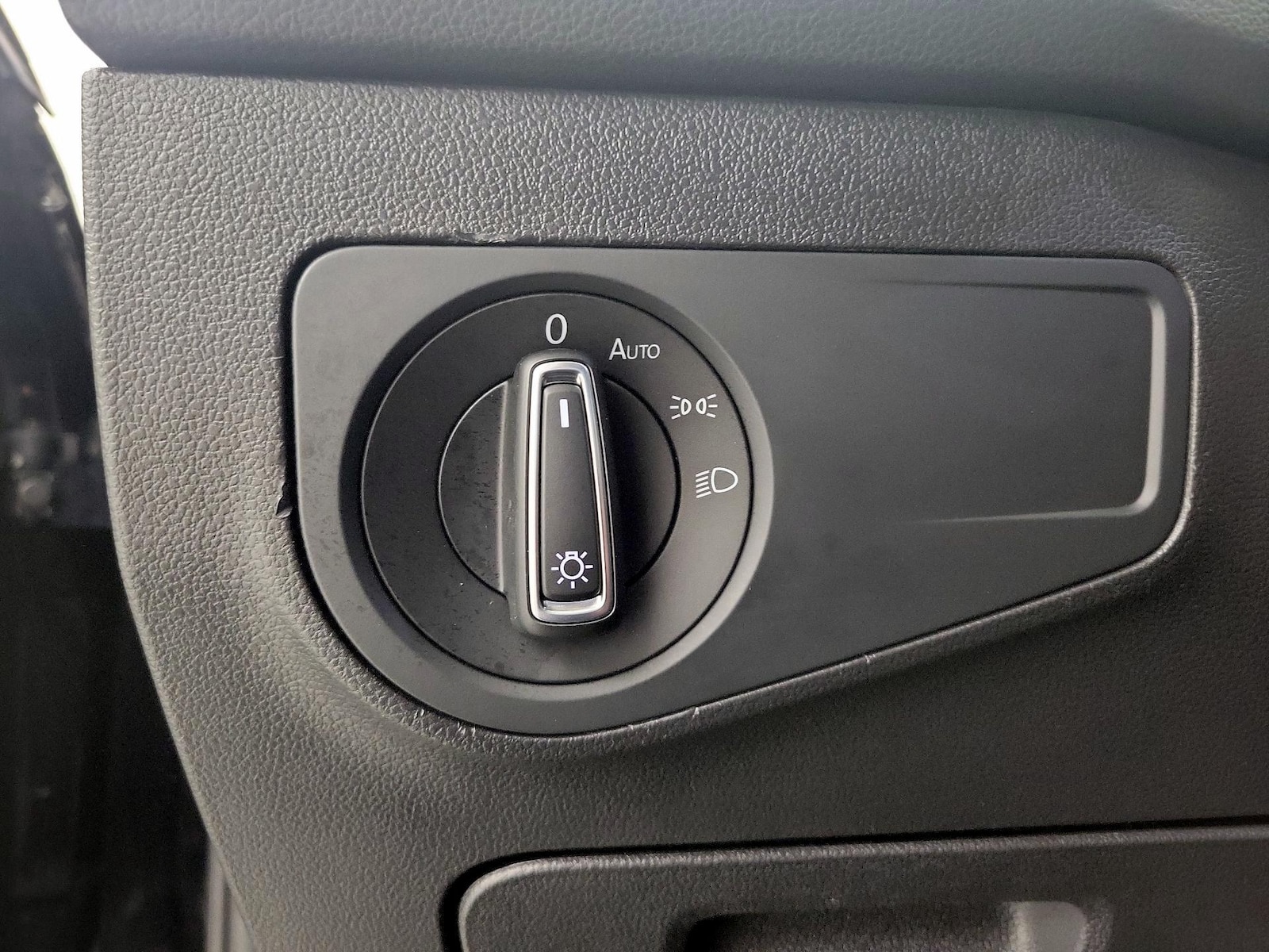 2022 Volkswagen Tiguan SE - Photo 14