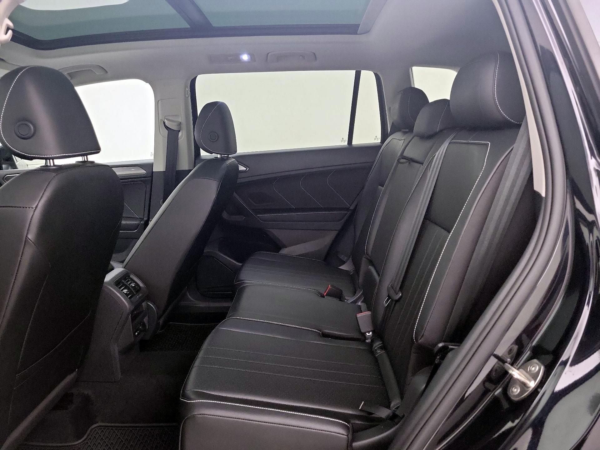 Thumbnail: 2022 Volkswagen Tiguan - 20