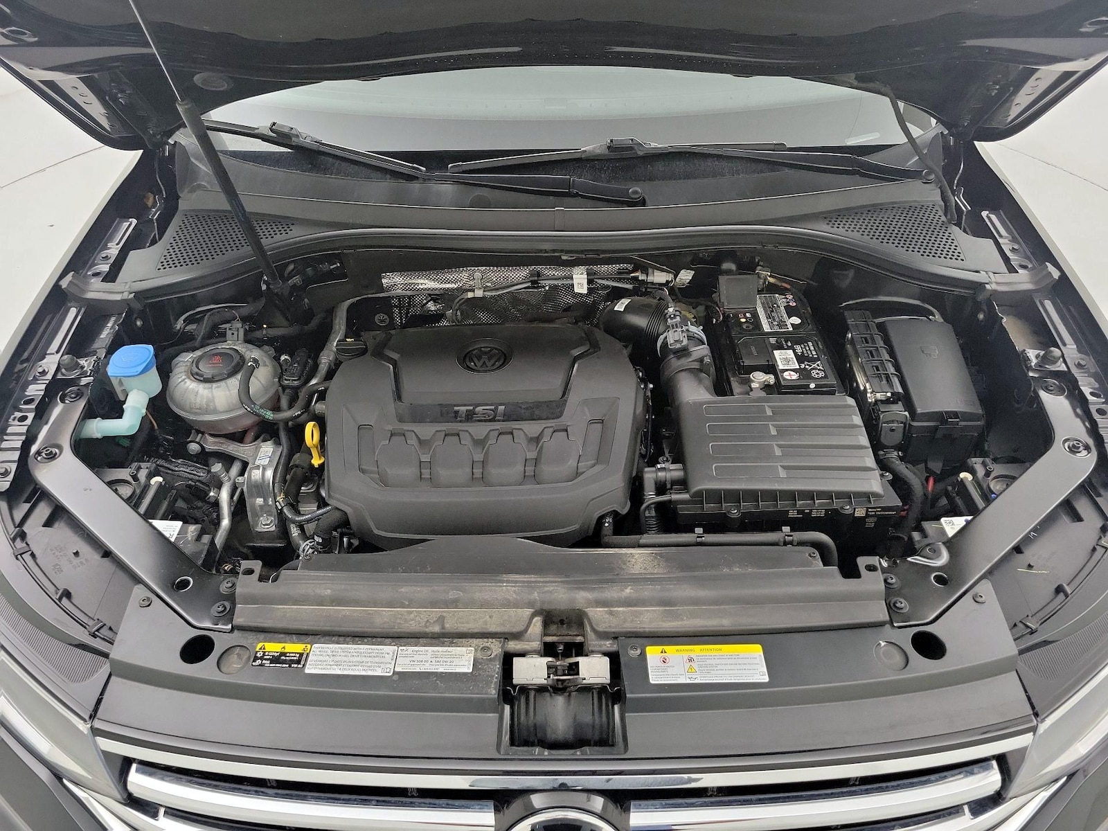 2022 Volkswagen Tiguan SE - Photo 23