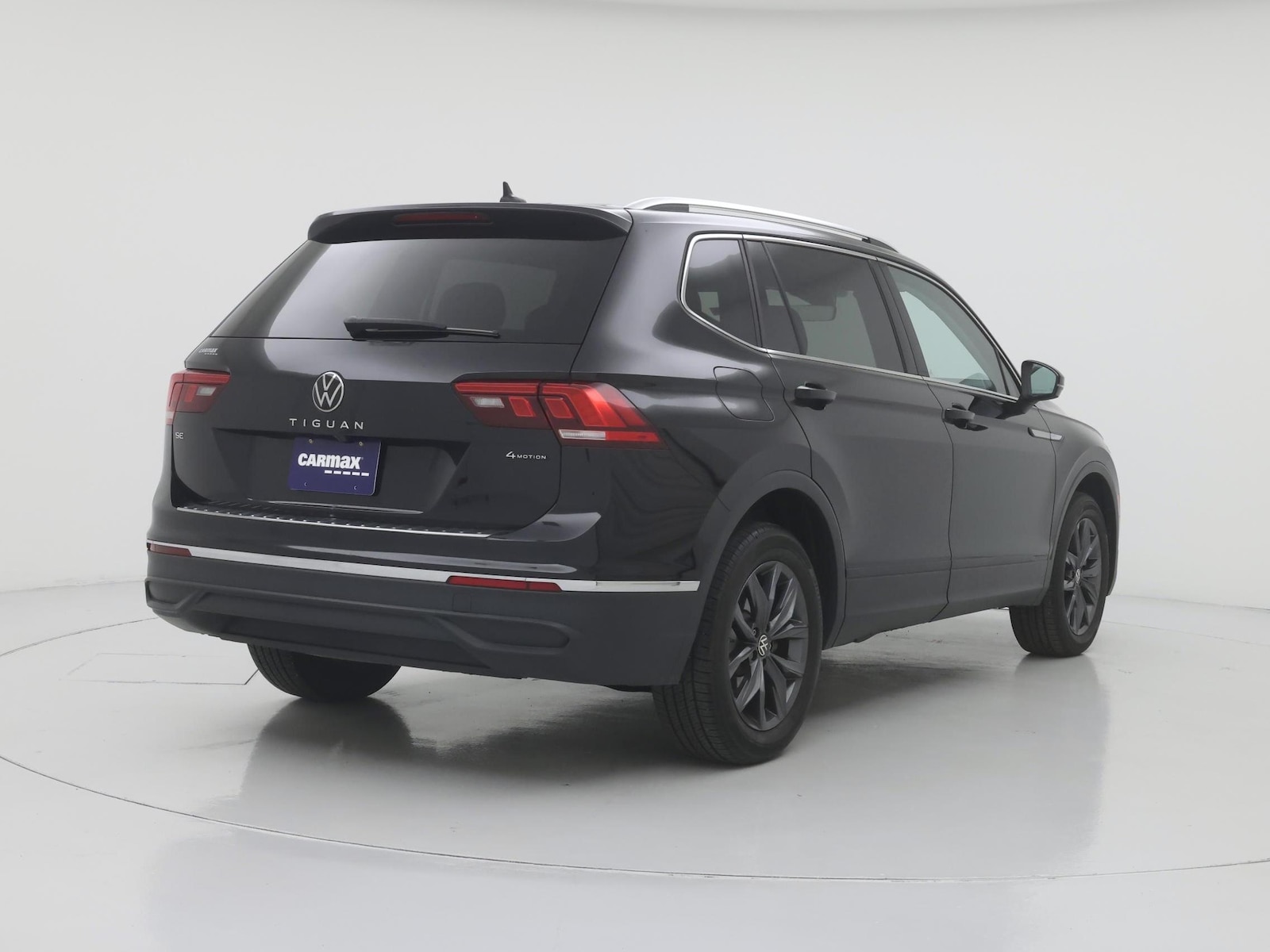 2022 Volkswagen Tiguan SE - Photo 9