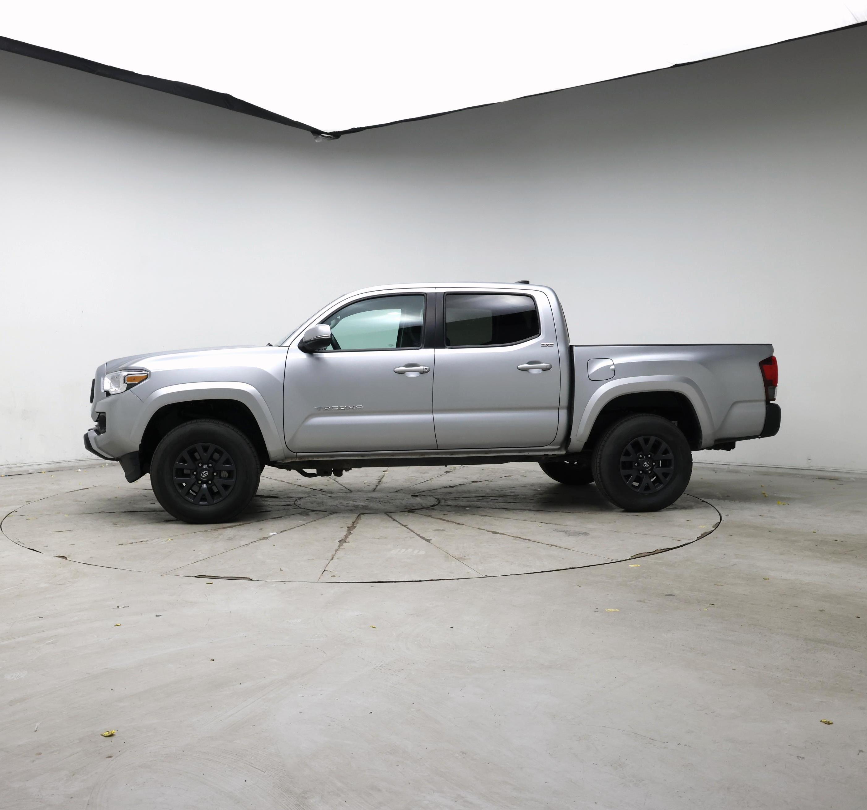 Thumbnail: 2023 Toyota Tacoma - 3