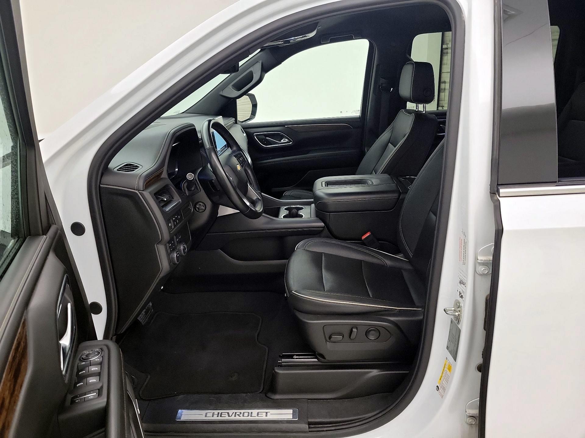 Thumbnail: 2023 Chevrolet Suburban - 11