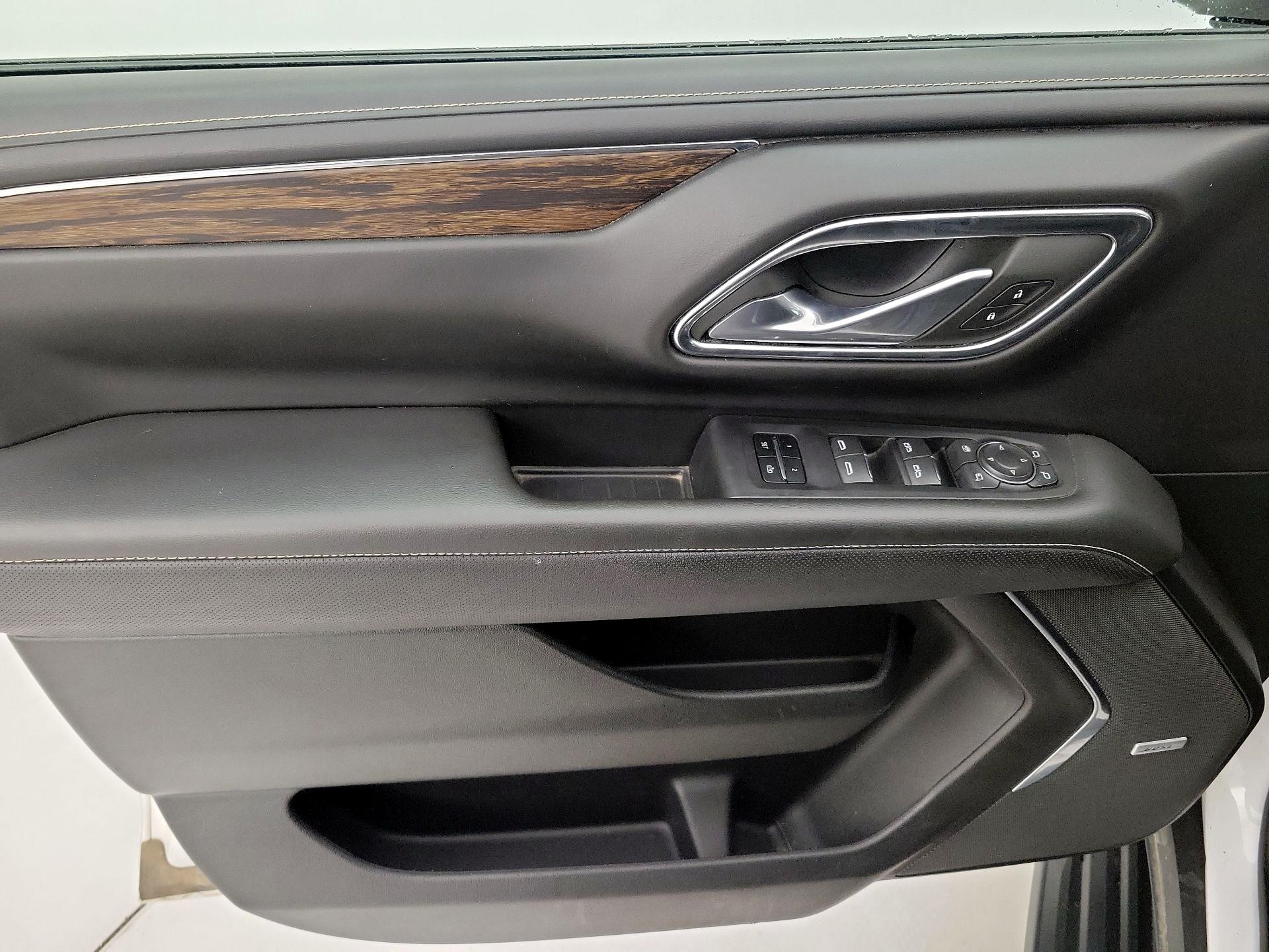 Thumbnail: 2023 Chevrolet Suburban - 12