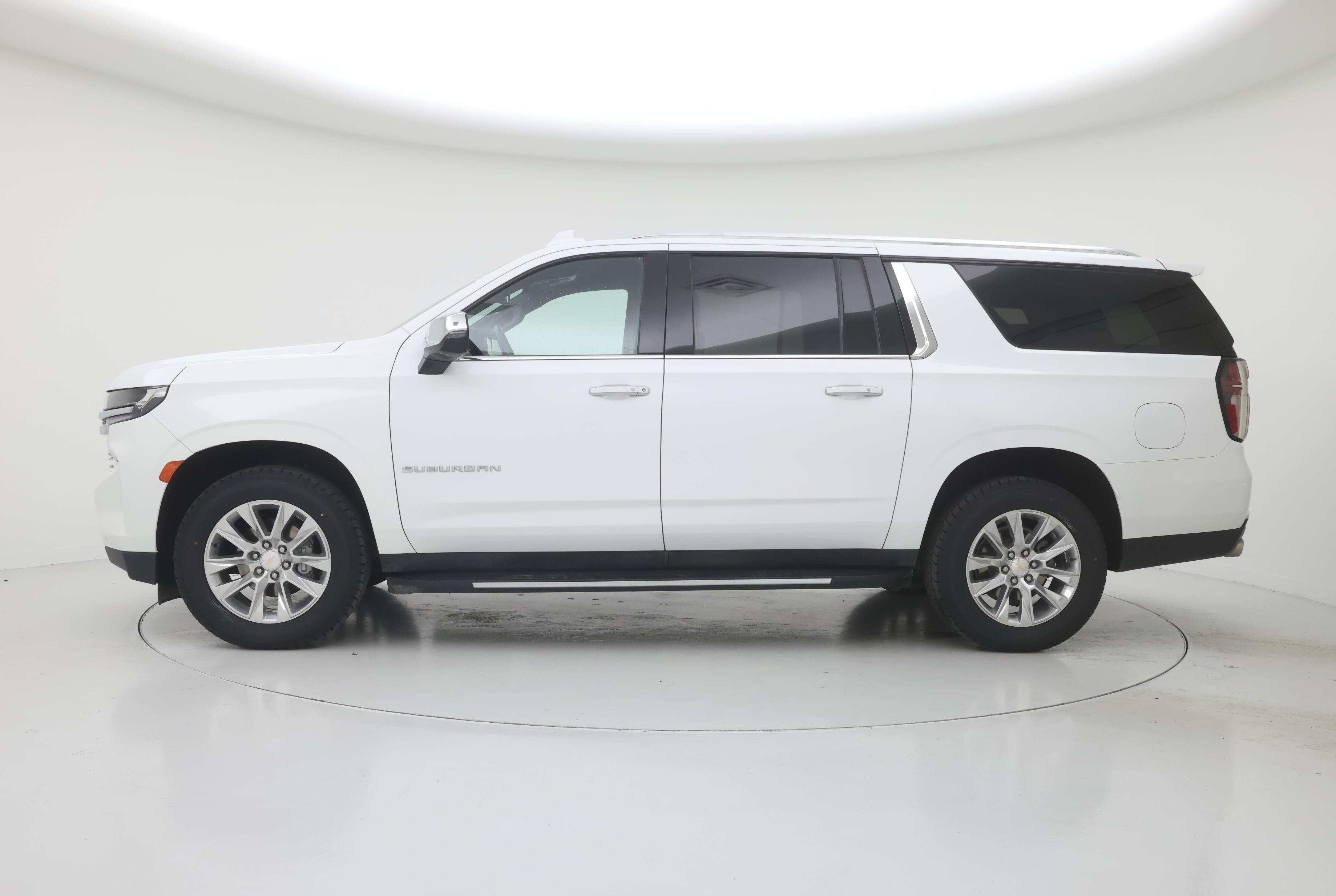 Thumbnail: 2023 Chevrolet Suburban - 3