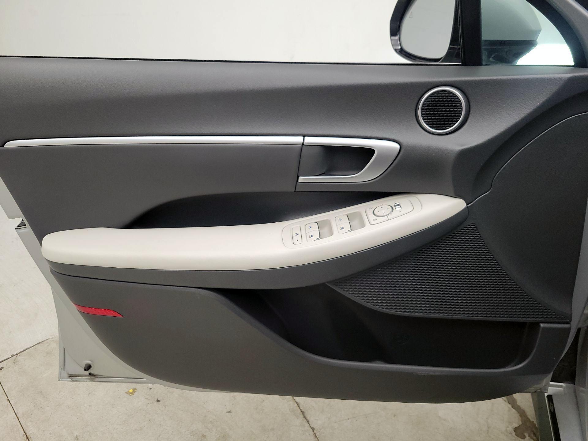 Thumbnail: 2025 Hyundai Sonata - 12