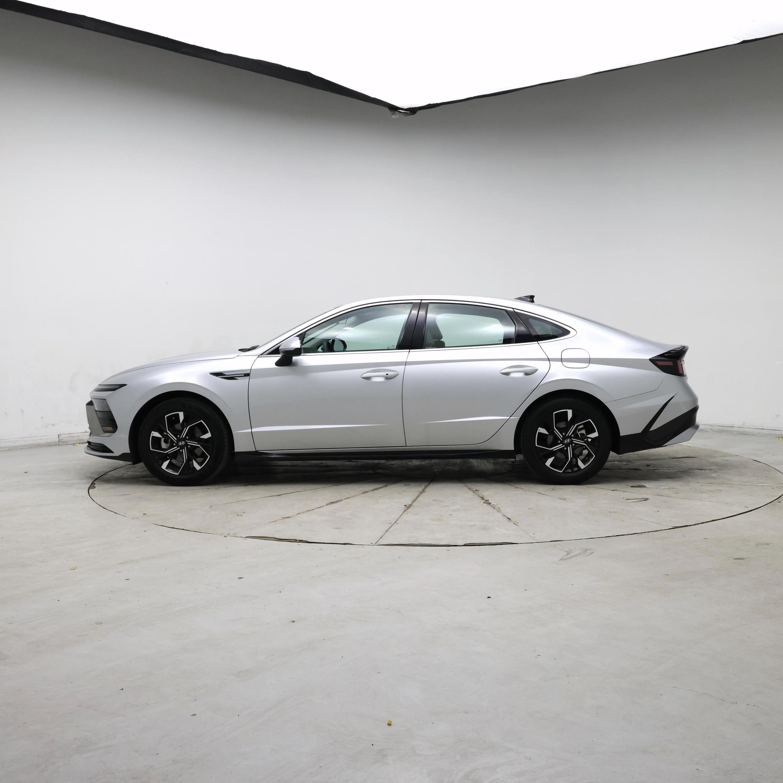 Thumbnail: 2025 Hyundai Sonata - 3