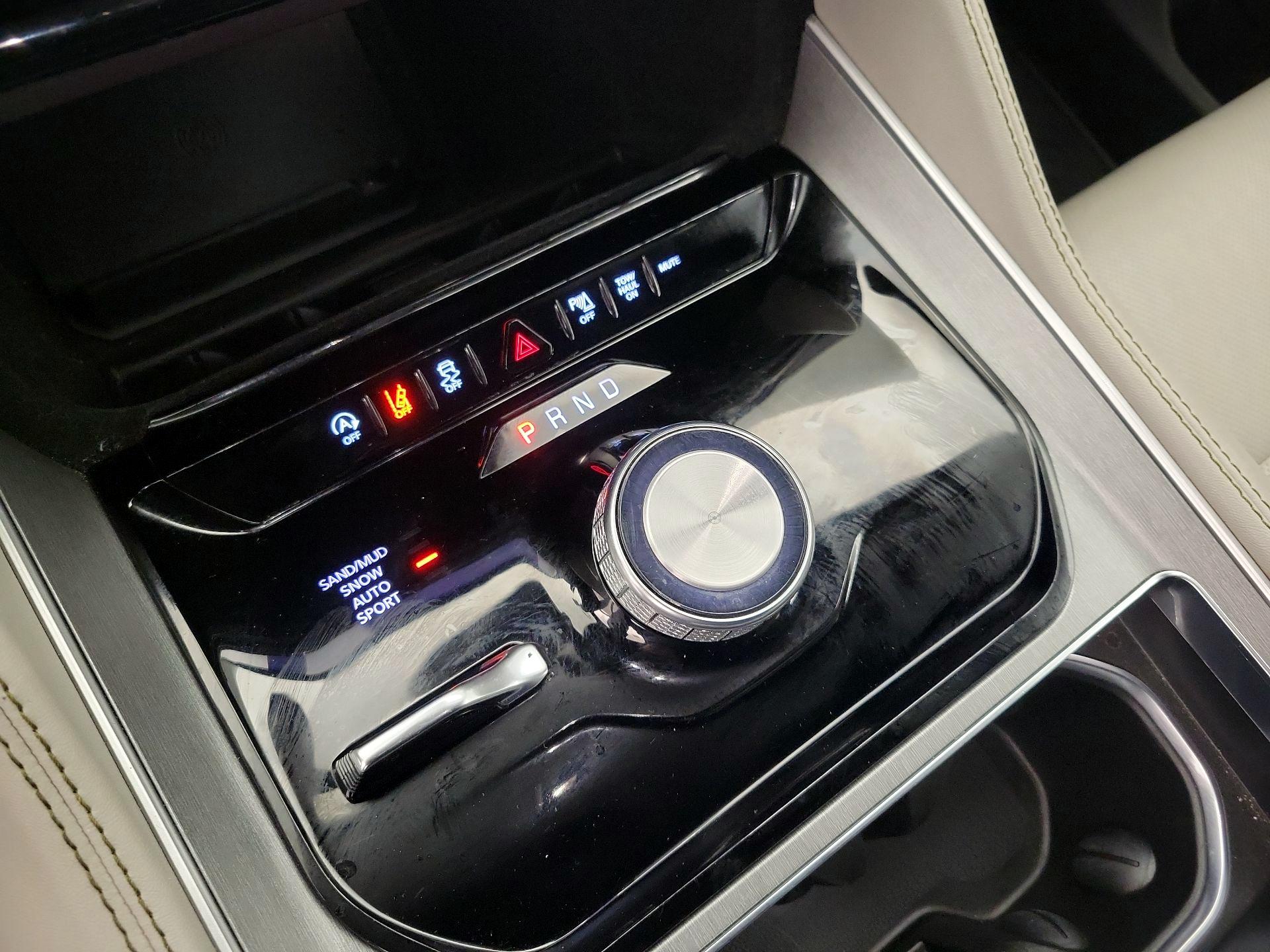 Thumbnail: 2025 Jeep Wagoneer - 18