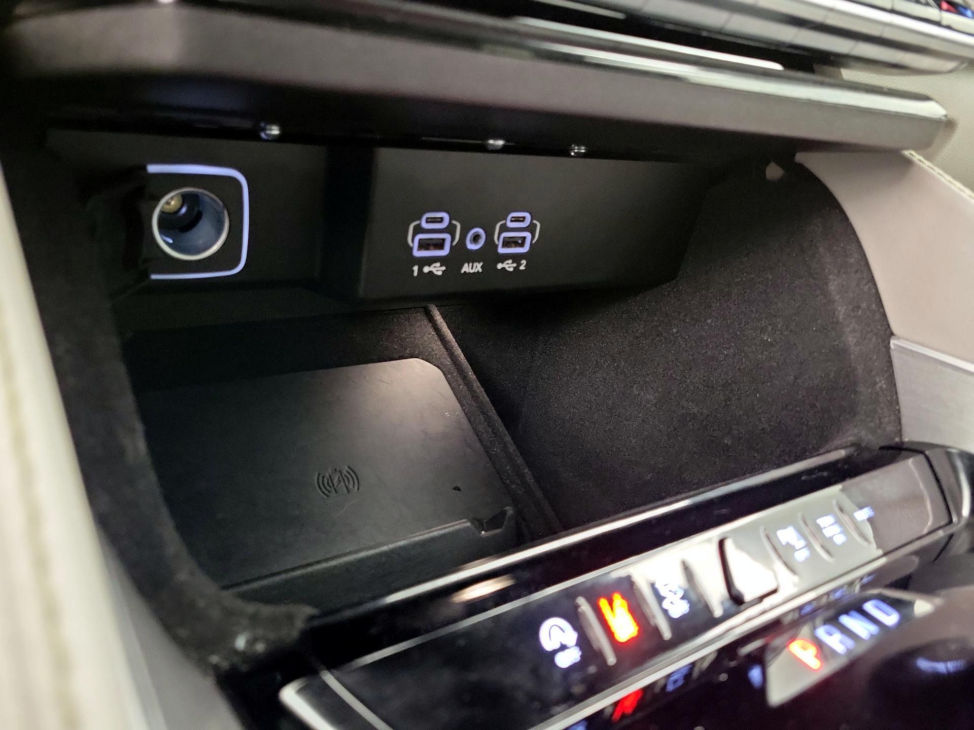 Thumbnail: 2025 Jeep Wagoneer - 19