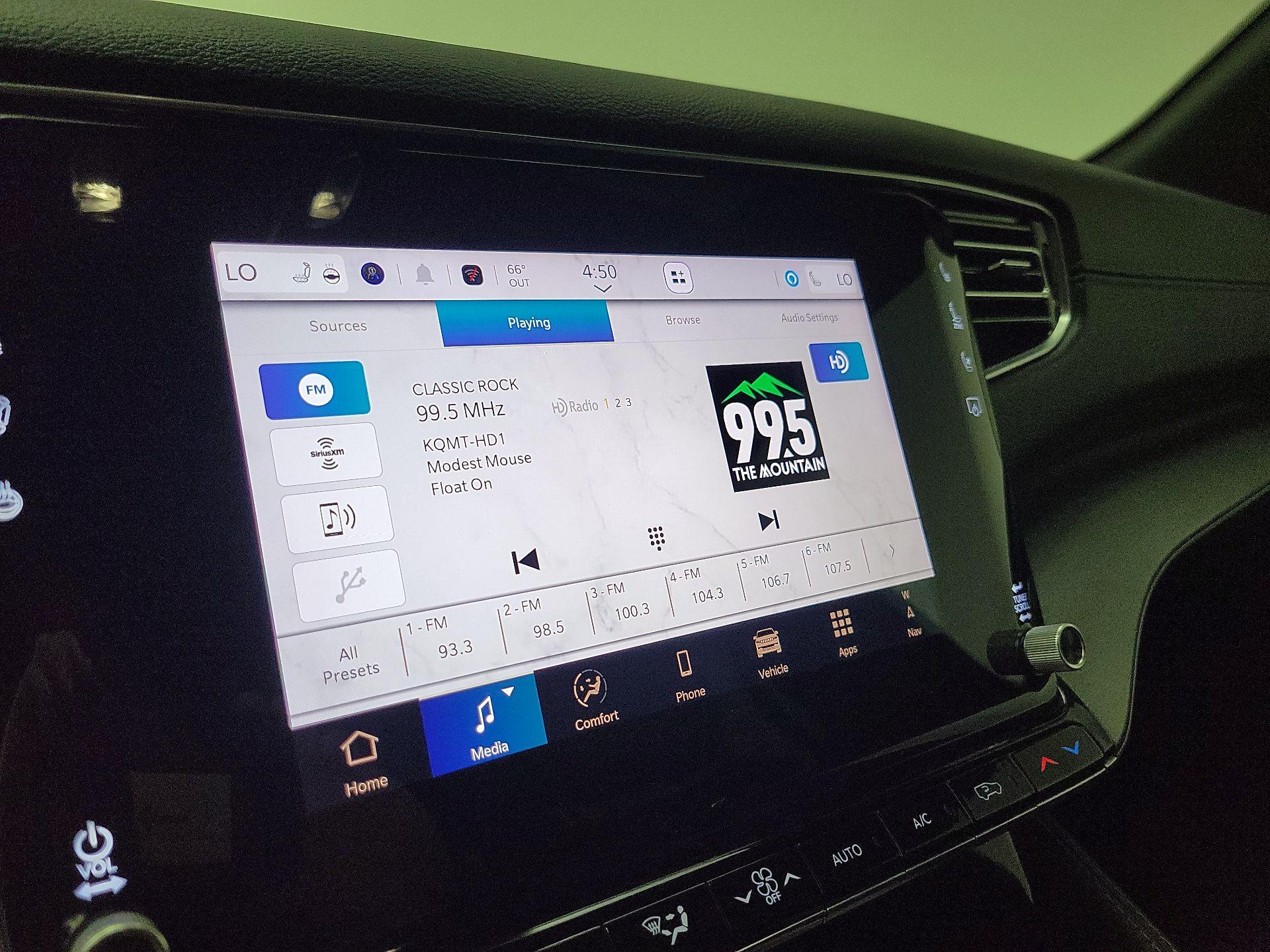 Thumbnail: 2025 Jeep Wagoneer - 16