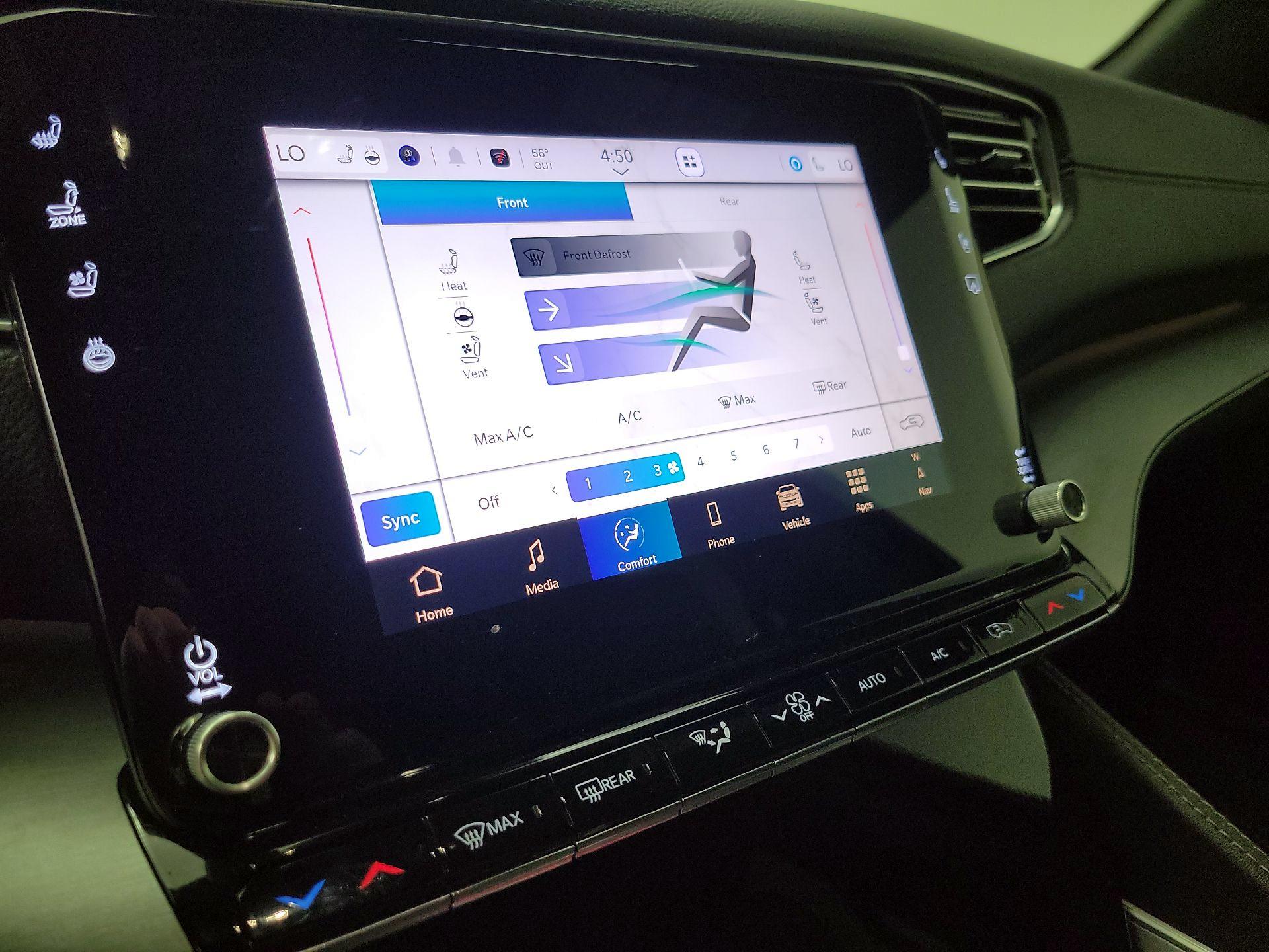 Thumbnail: 2025 Jeep Wagoneer - 17