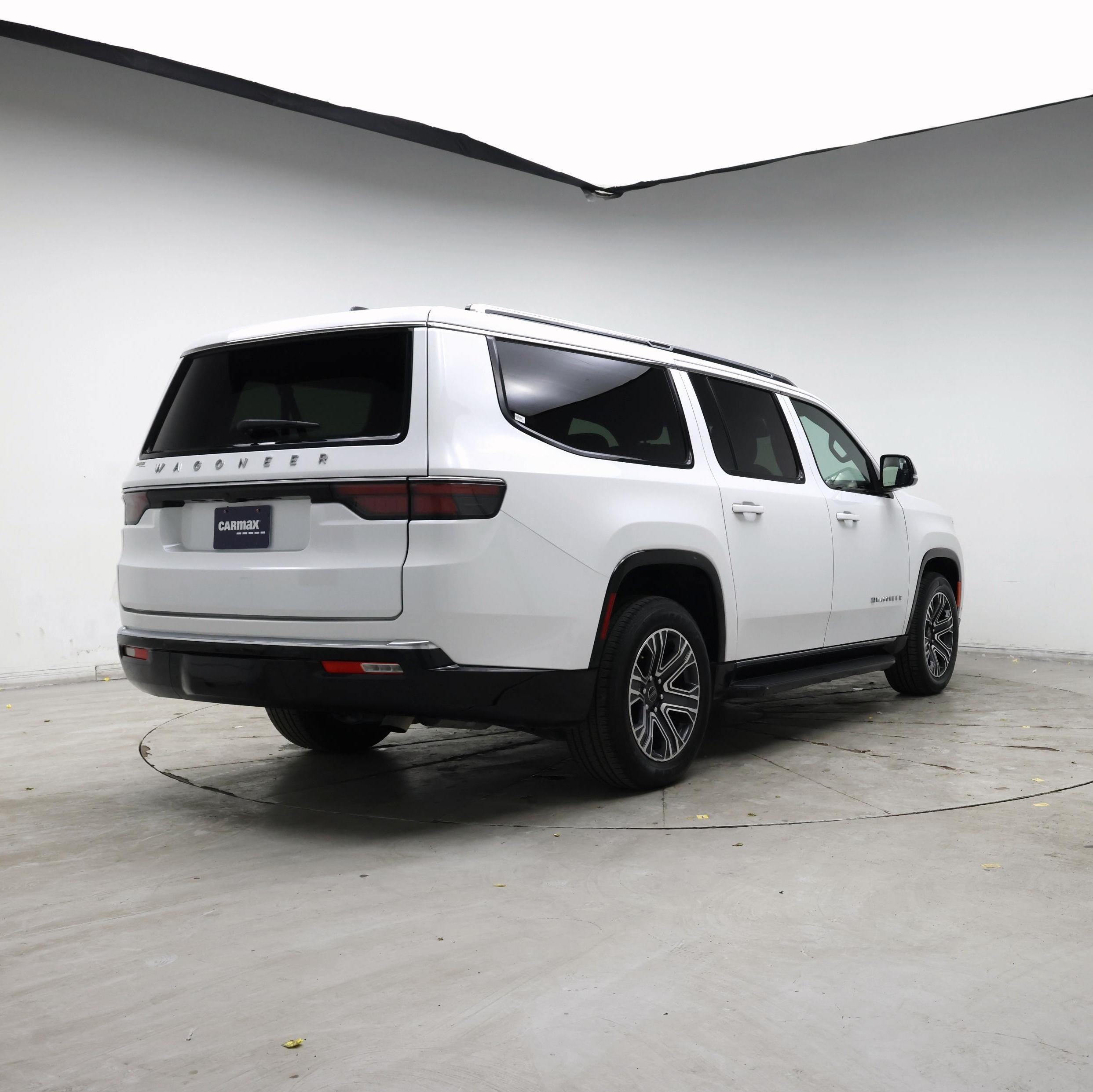 Thumbnail: 2025 Jeep Wagoneer - 8