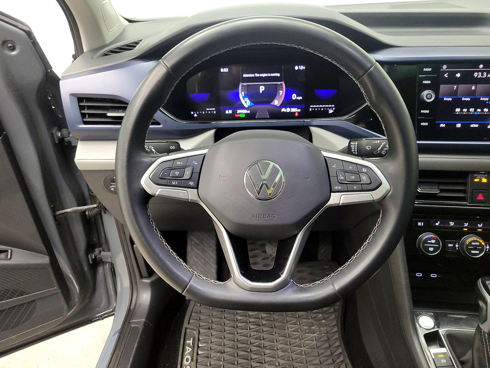 Thumbnail: 2024 Volkswagen Taos - 10