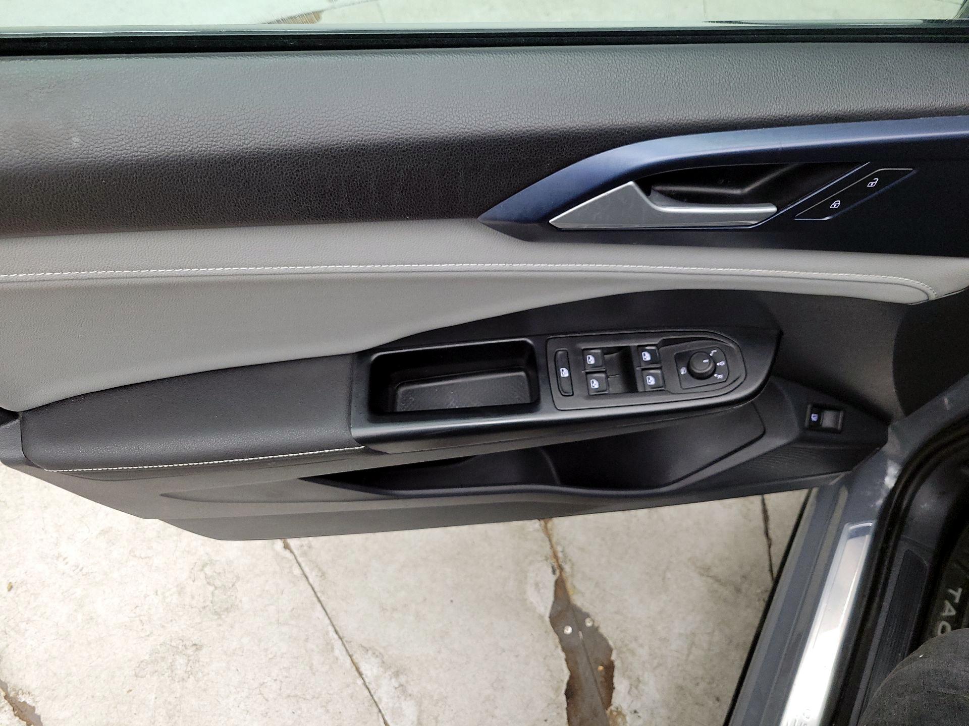 Thumbnail: 2024 Volkswagen Taos - 12