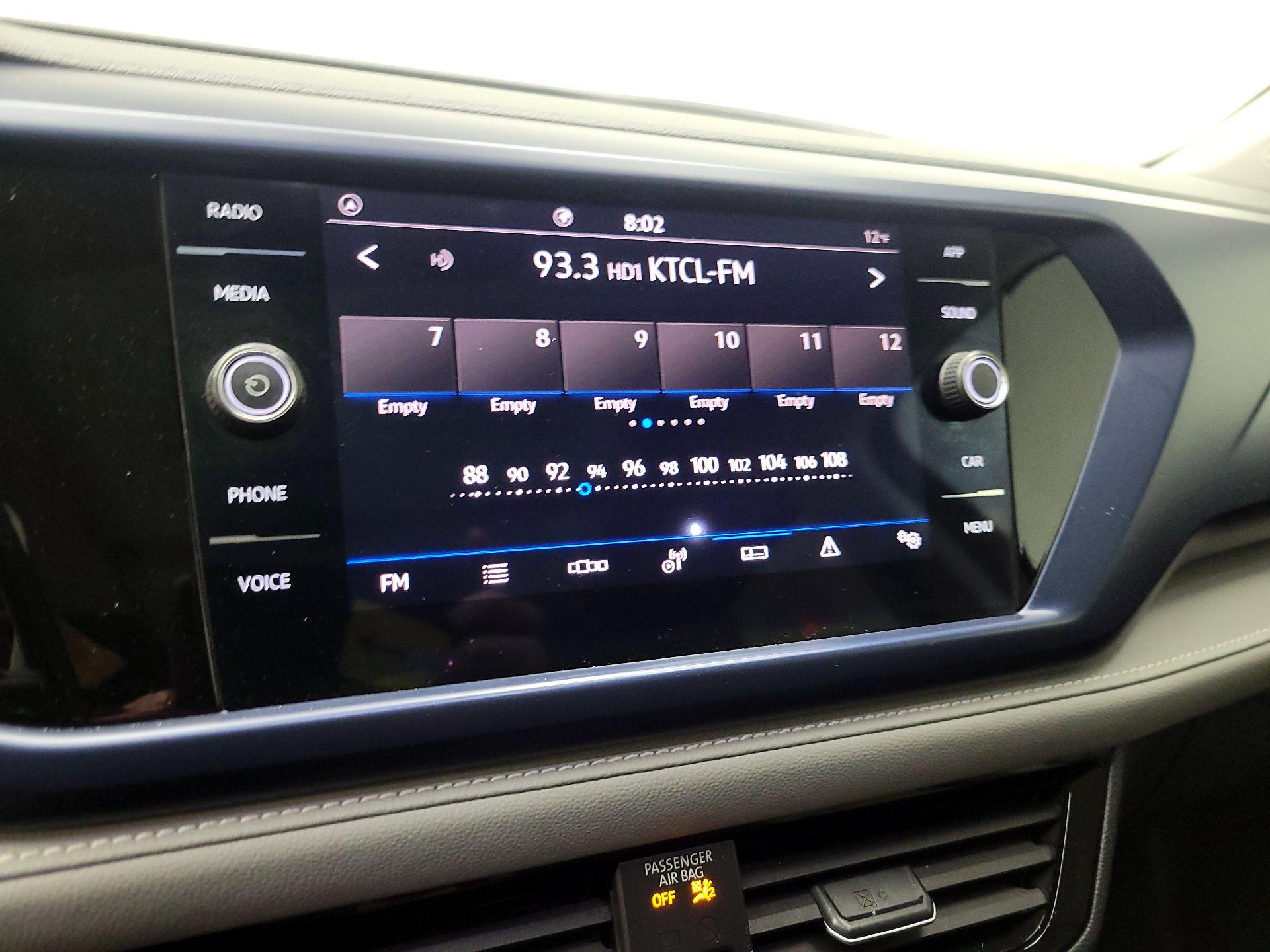 Thumbnail: 2024 Volkswagen Taos - 15