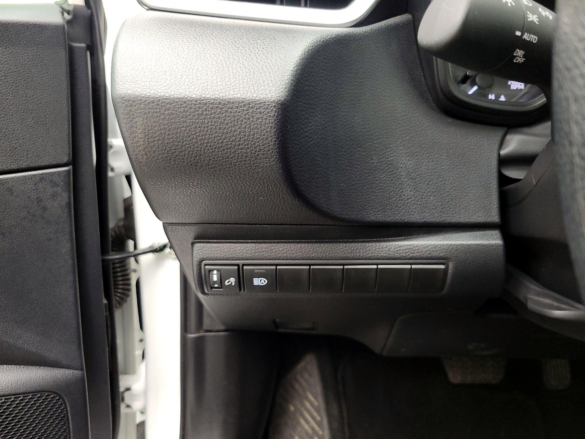 Thumbnail: 2025 Toyota Corolla - 13