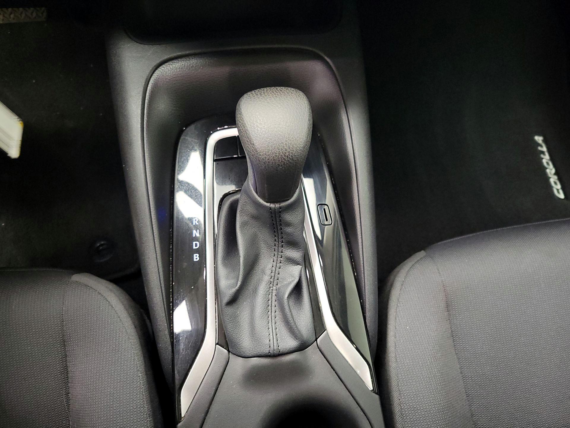 Thumbnail: 2025 Toyota Corolla - 18