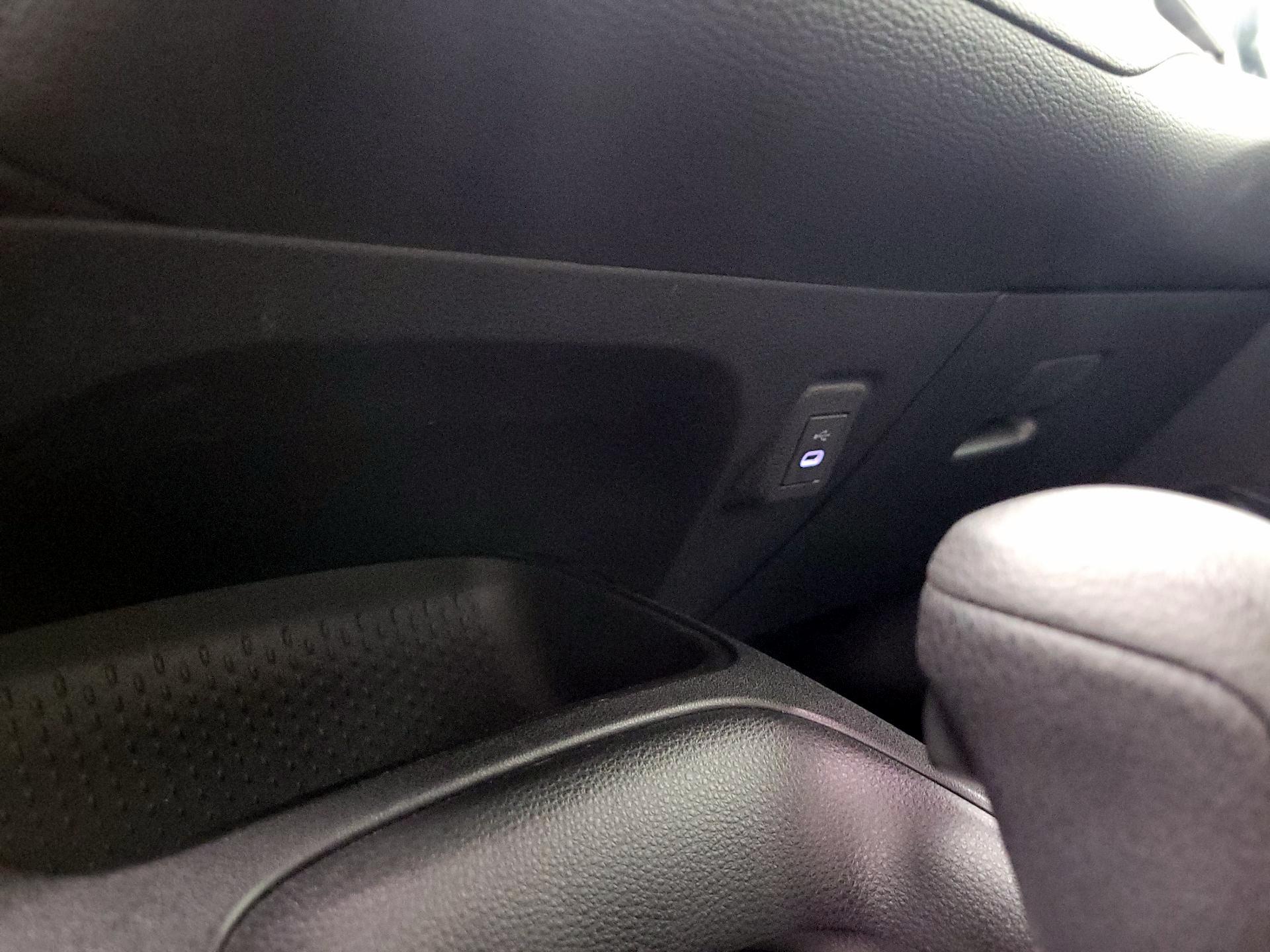 Thumbnail: 2025 Toyota Corolla - 19